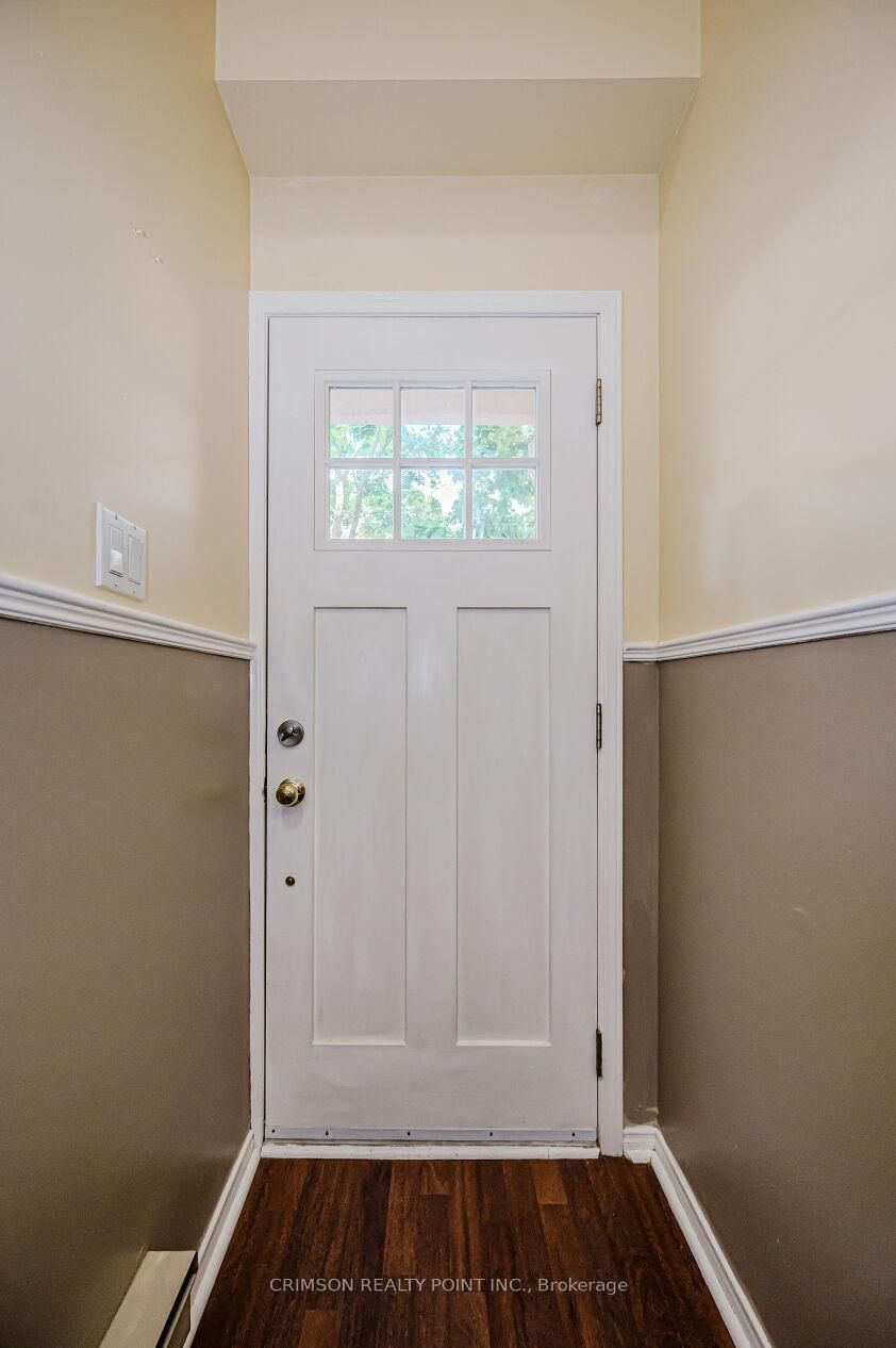 Townhouse leased at 7-266 Limeridge Road, Hamilton, Ontario, L9A 2S7 - Bruleville - MLS: X12370046