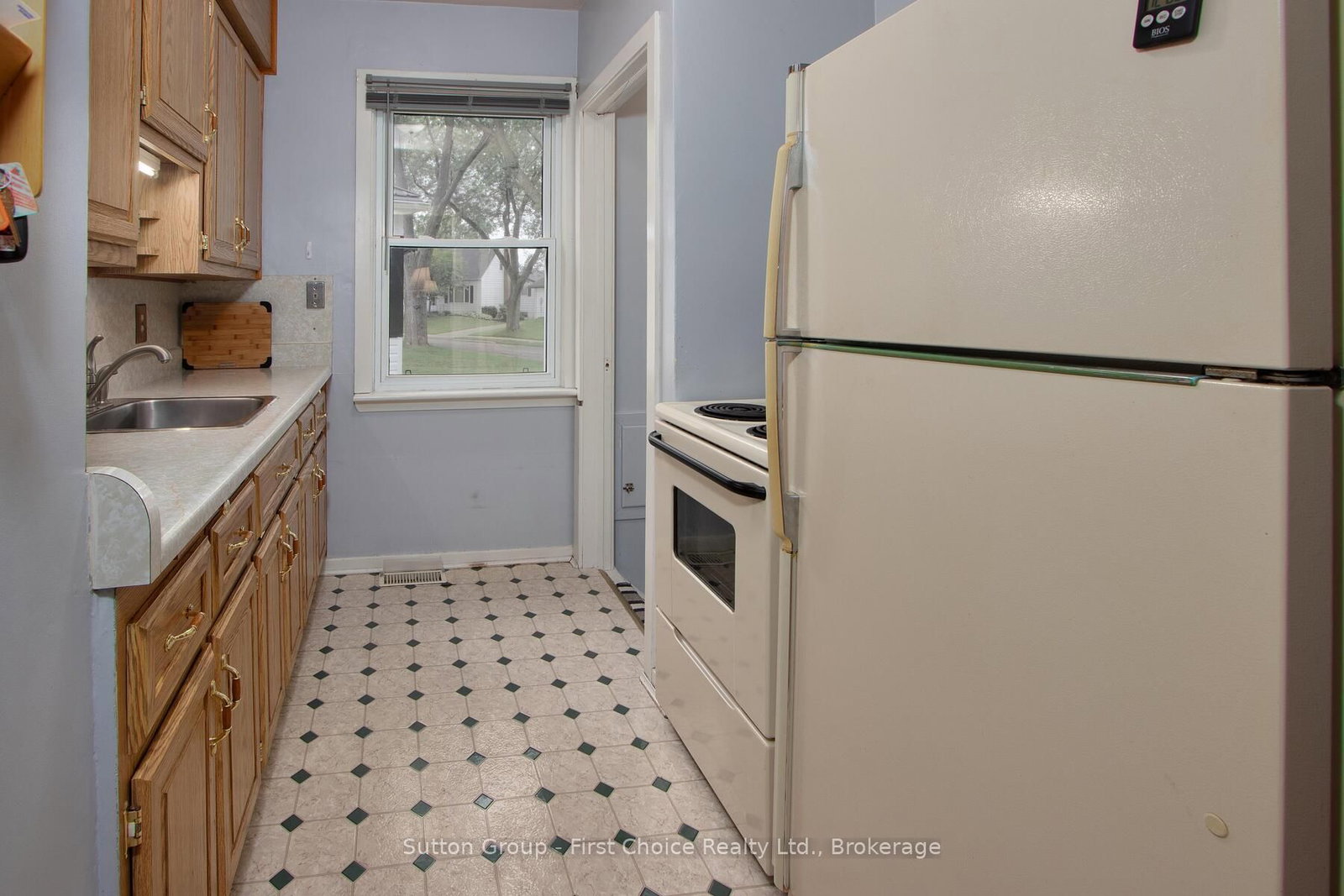 Listing Image 12