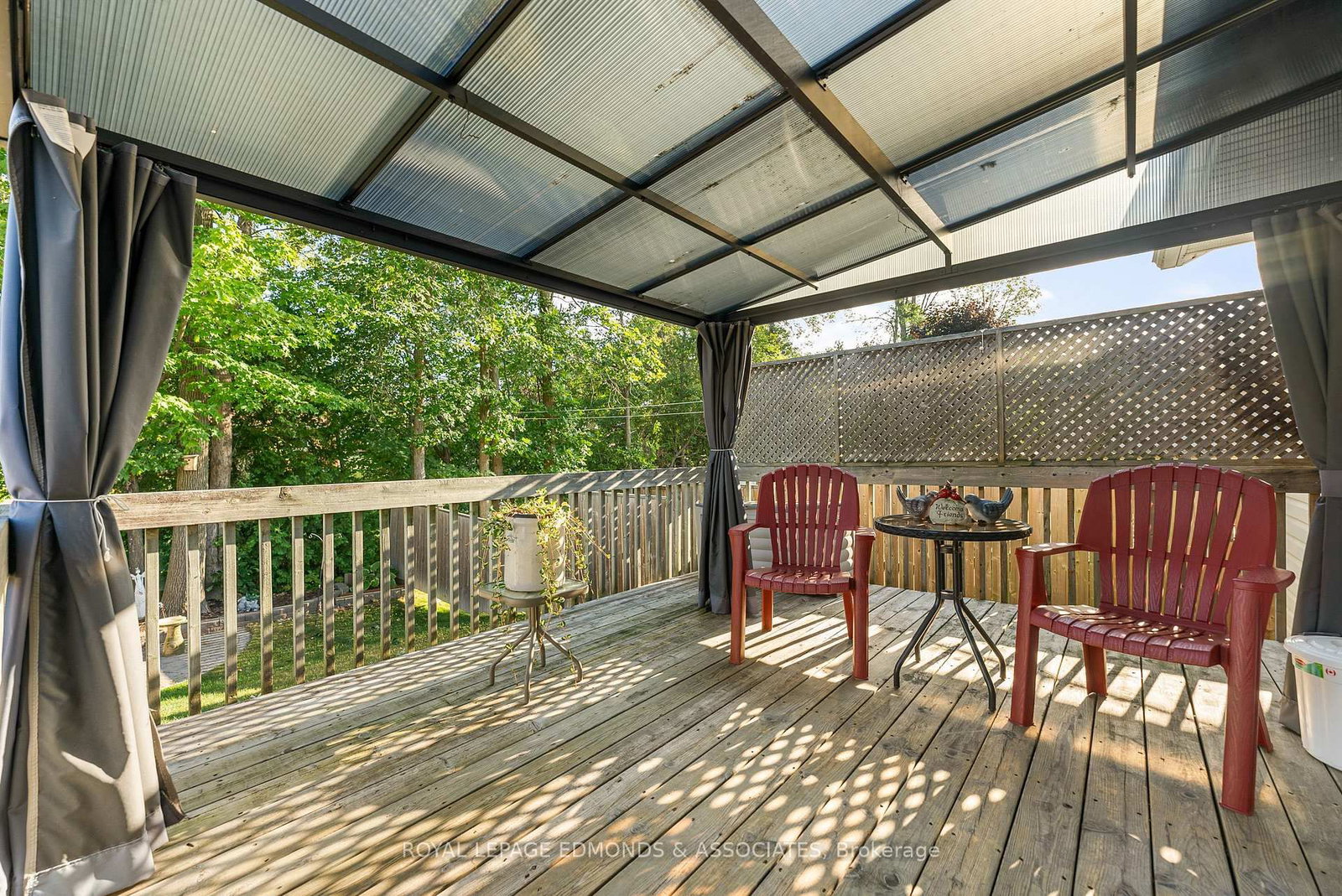 Listing Image 8