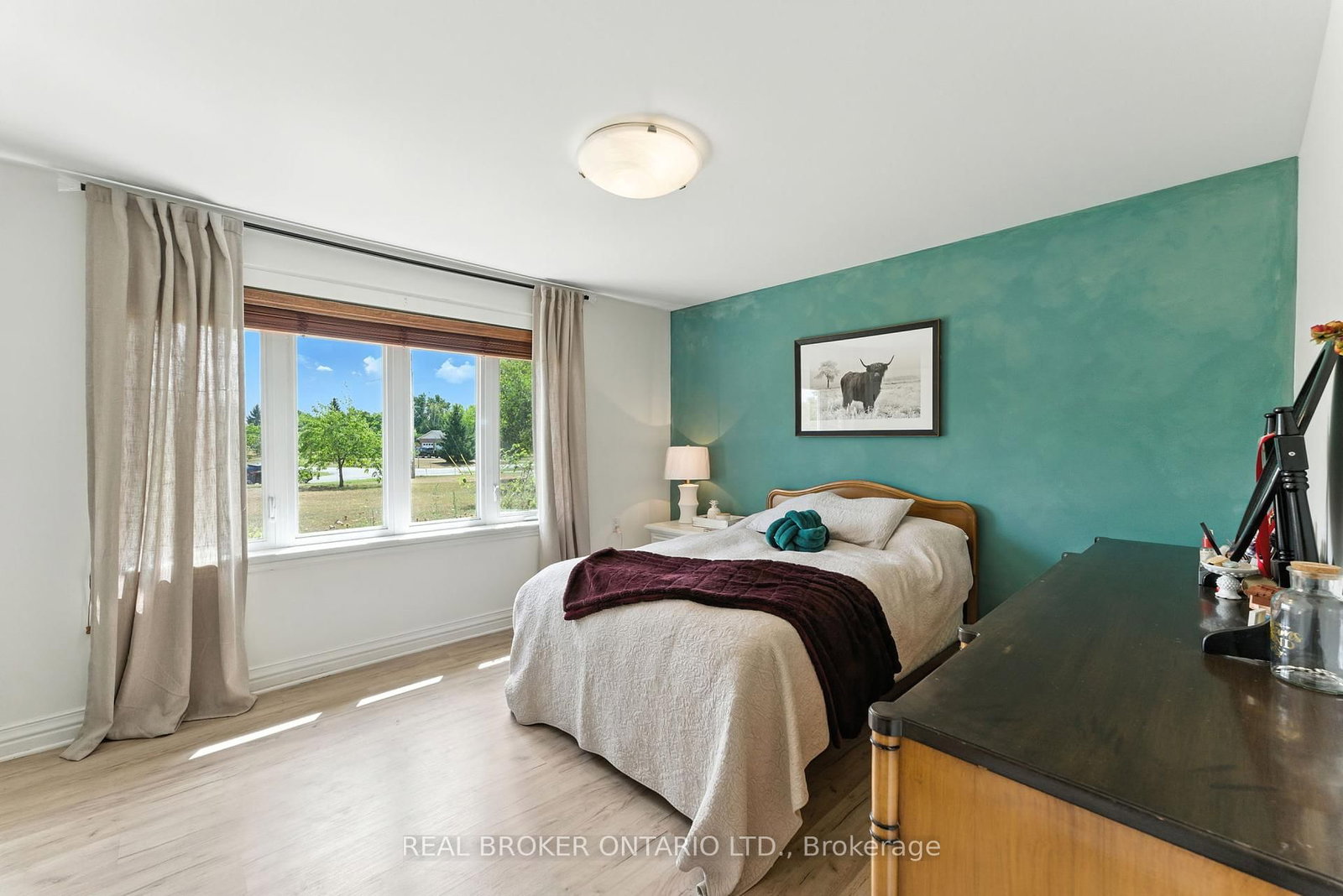 Listing Image 33