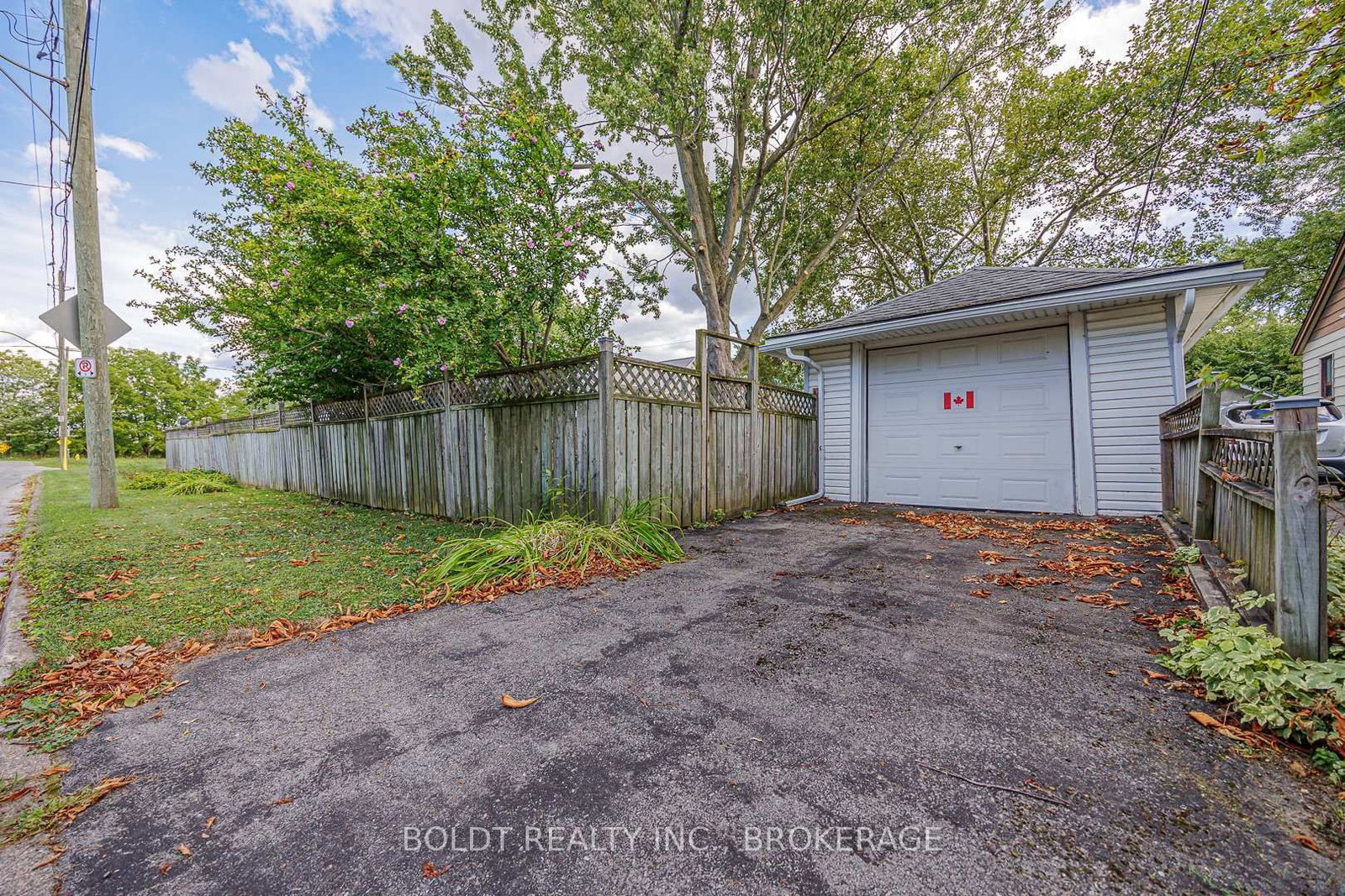 Listing Image 29