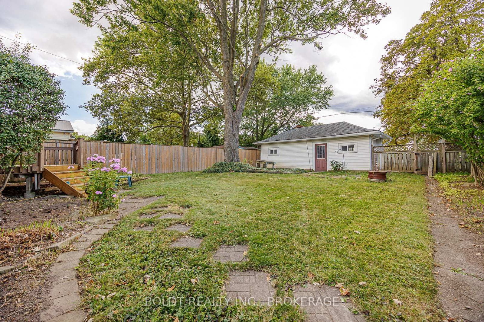 Listing Image 30