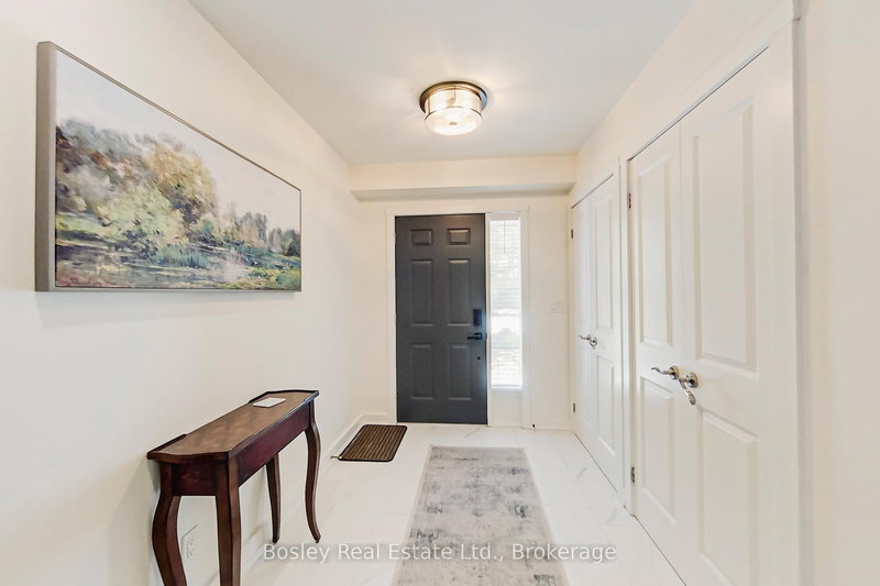 8 - 104 Farmgate Rd, Blue Mountains, L9Y 0L7 | Image 2