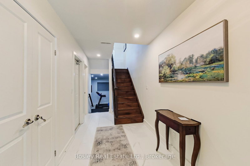 8 - 104 Farmgate Rd, Blue Mountains, L9Y 0L7 | Image 3