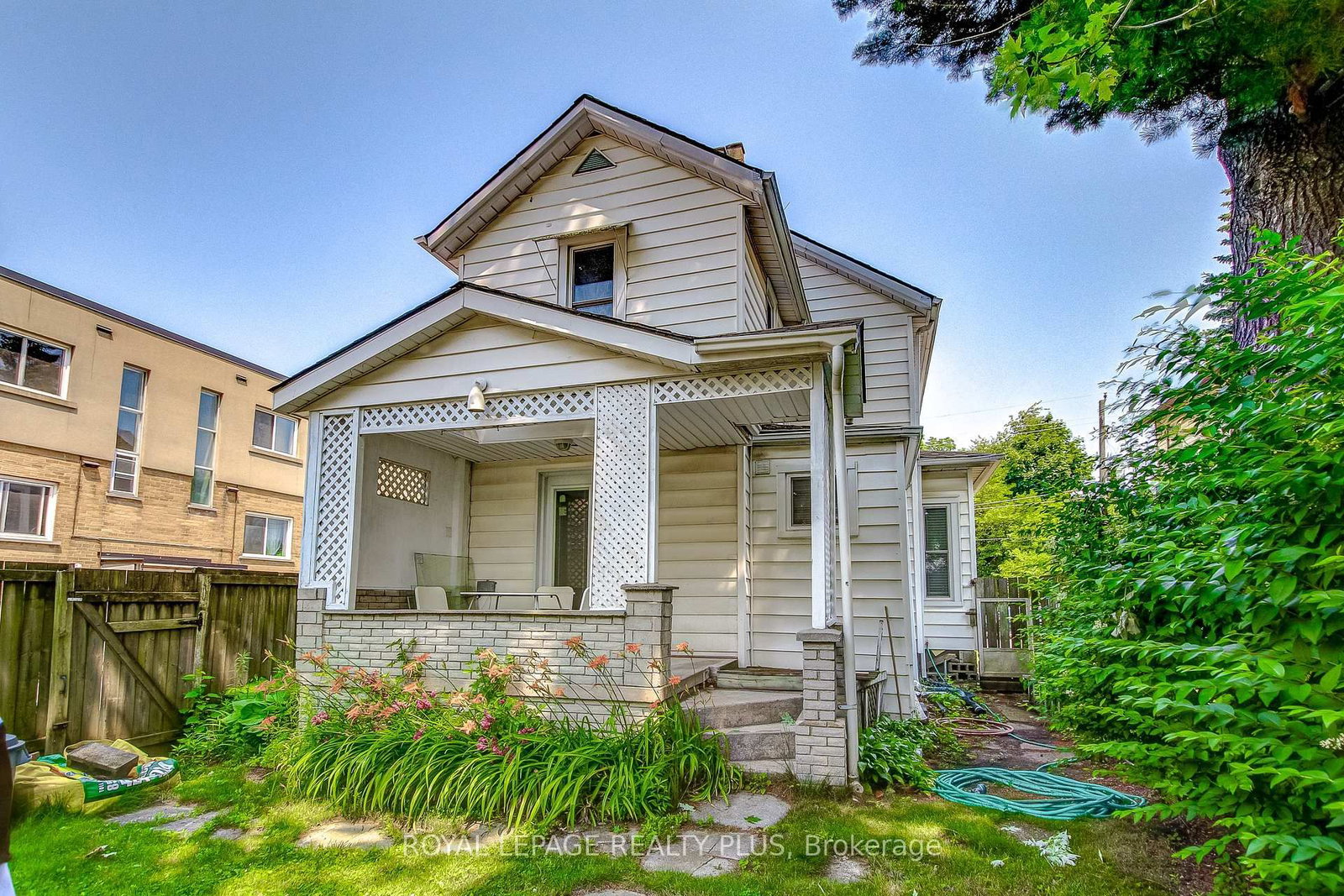 Listing Image 17