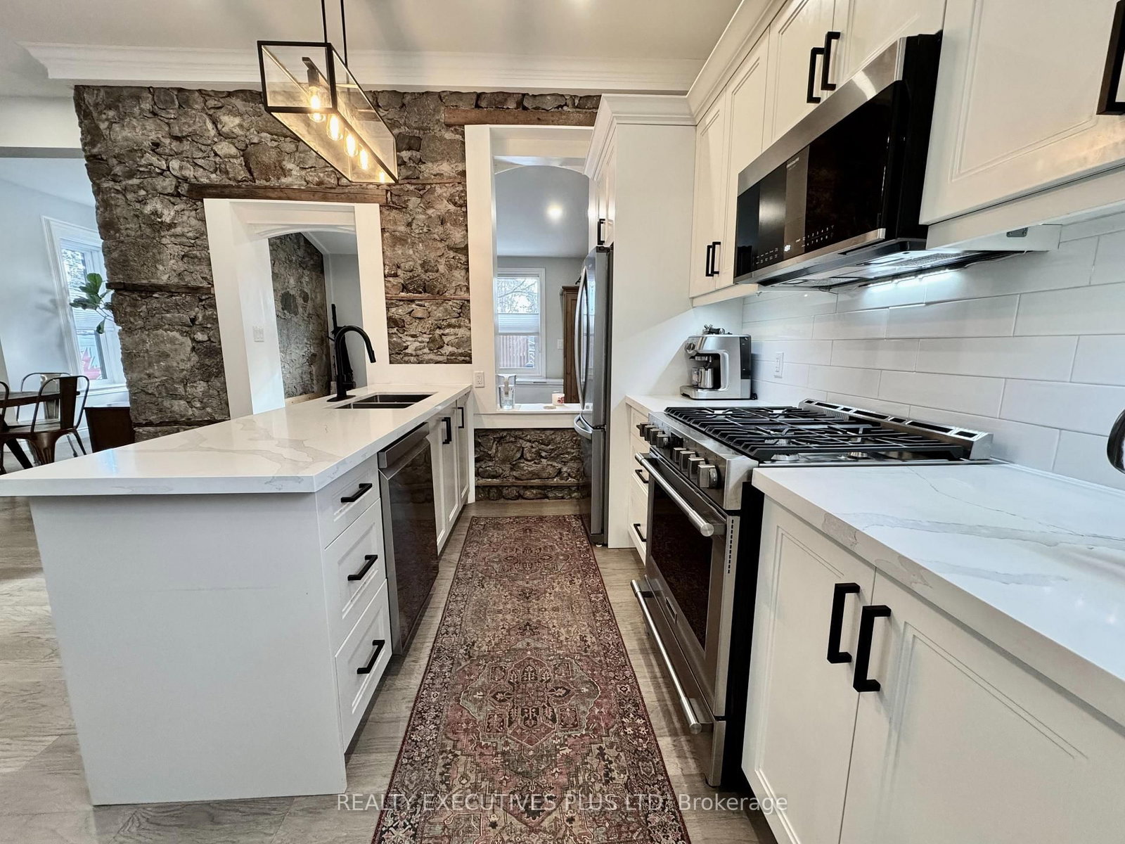 Listing Image 16