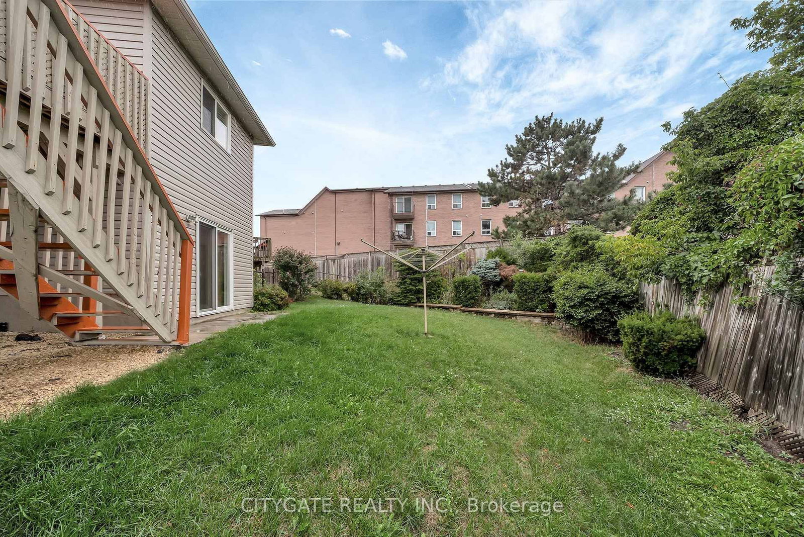 Listing Image 38