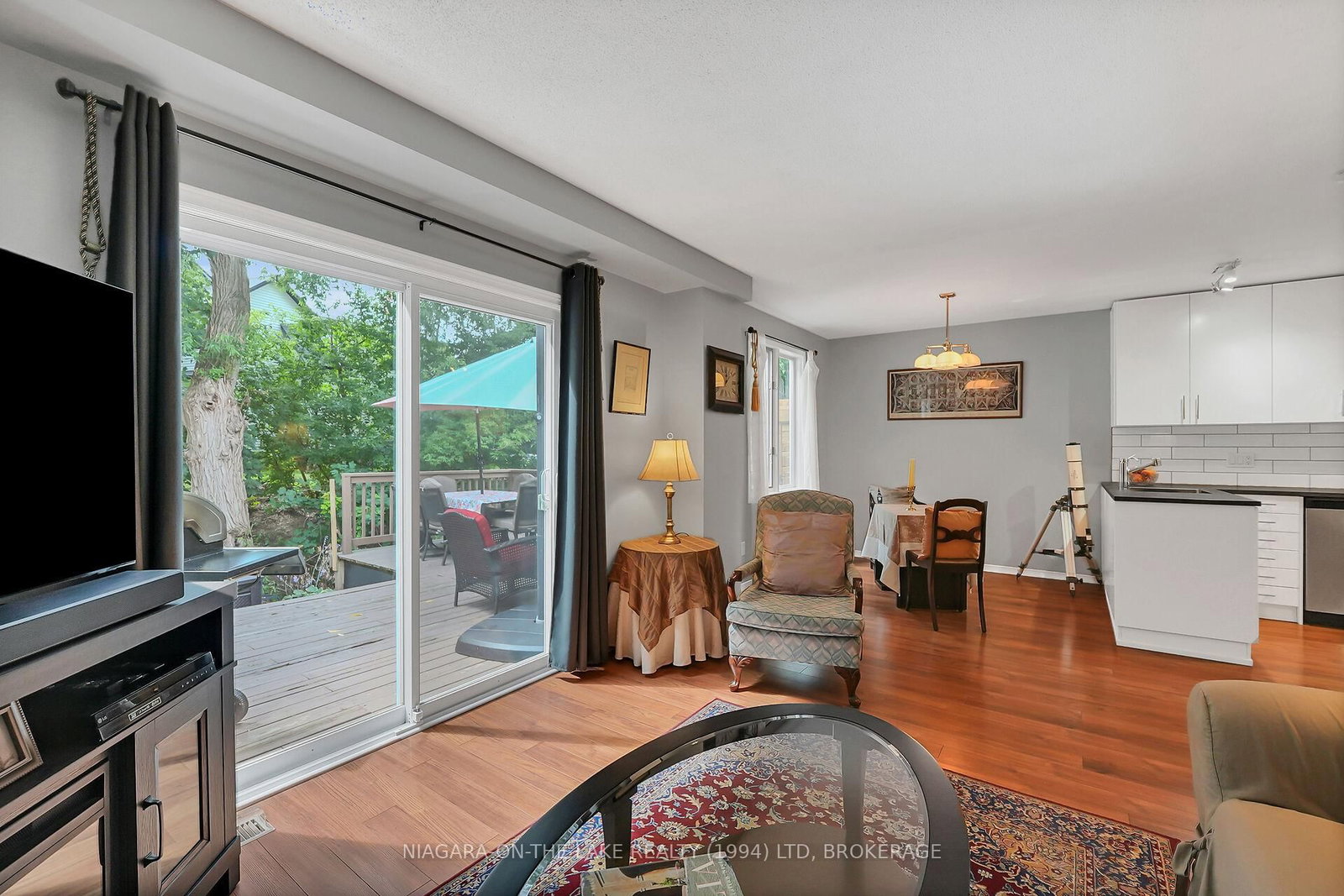 Listing Image 14
