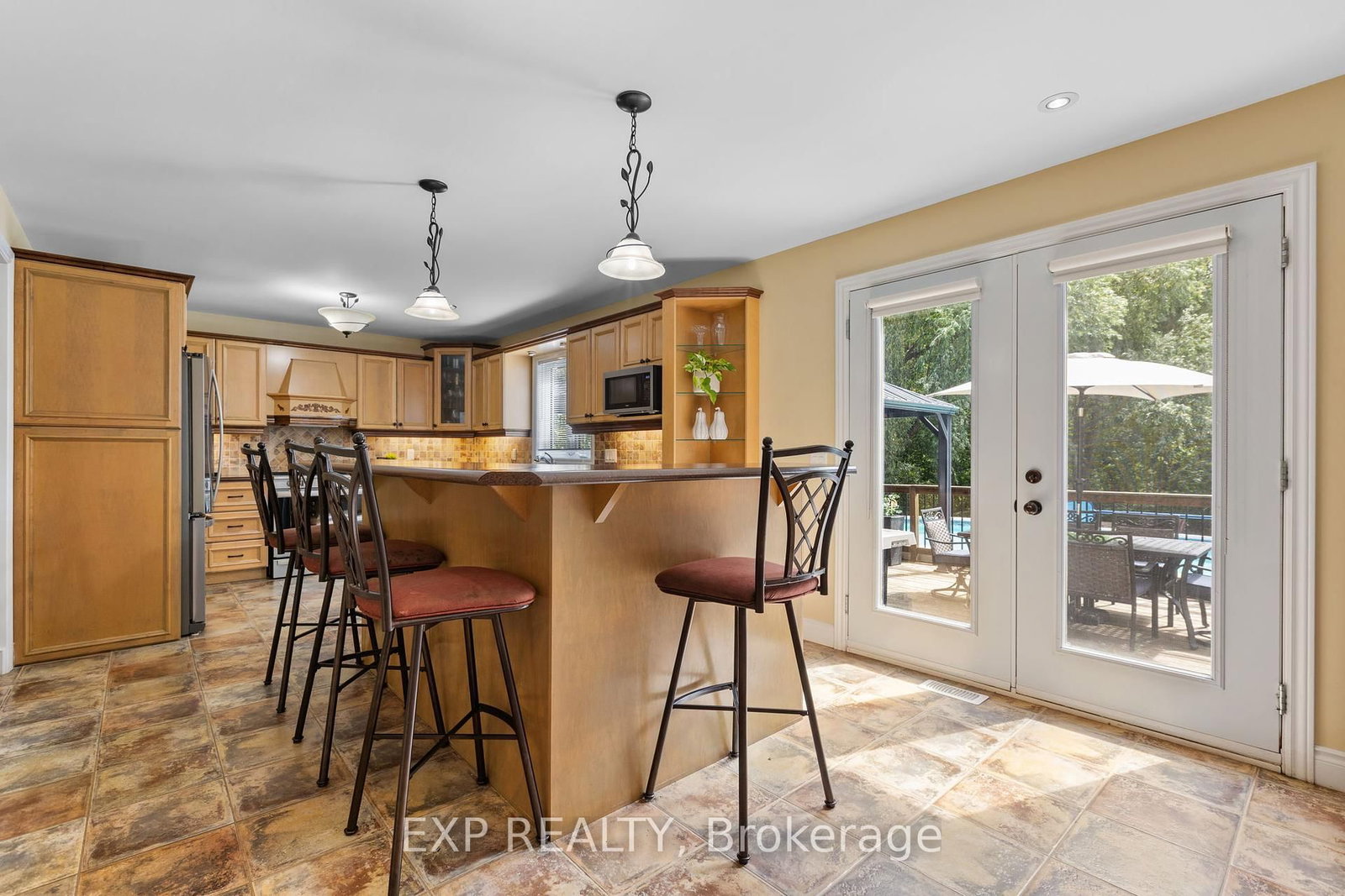 Listing Image 9