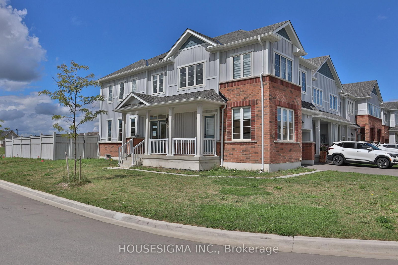 Listing Image 3