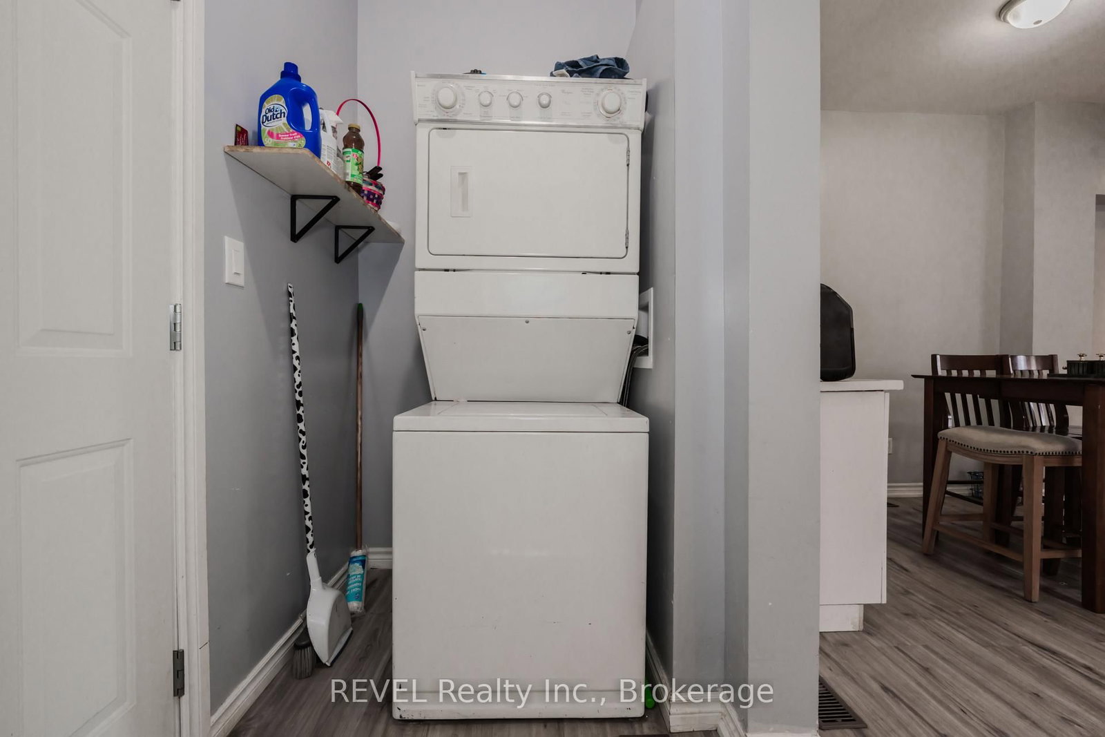 Listing Image 12