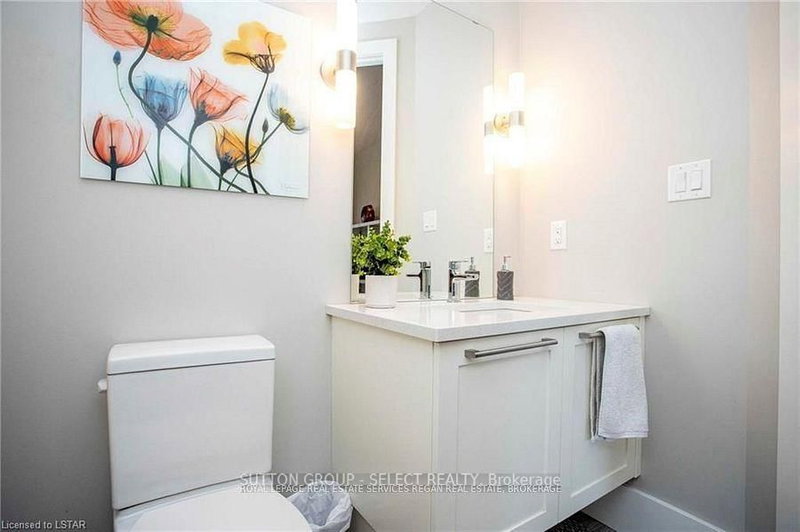 208 - 1705 Fiddlehead Pl, London North, N5G 5M6 | Image 3