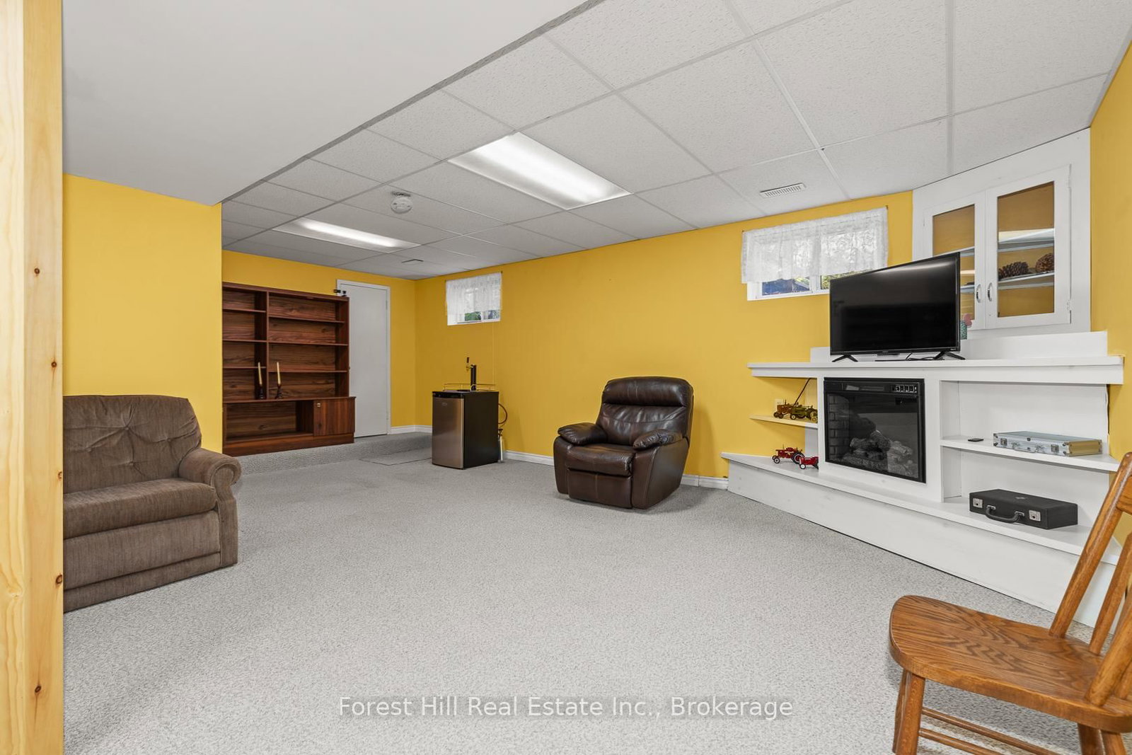 Listing Image 12