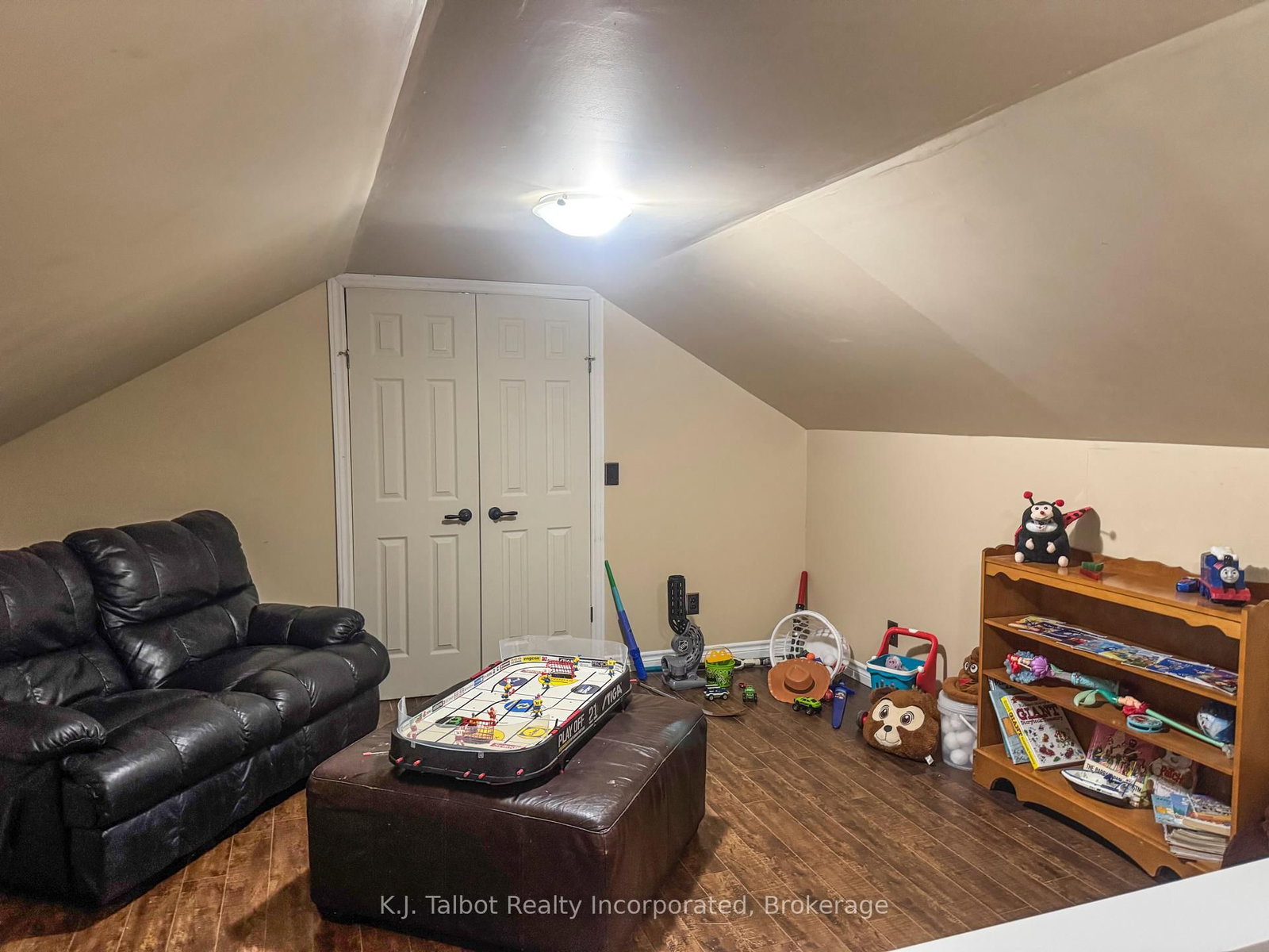 Listing Image 32