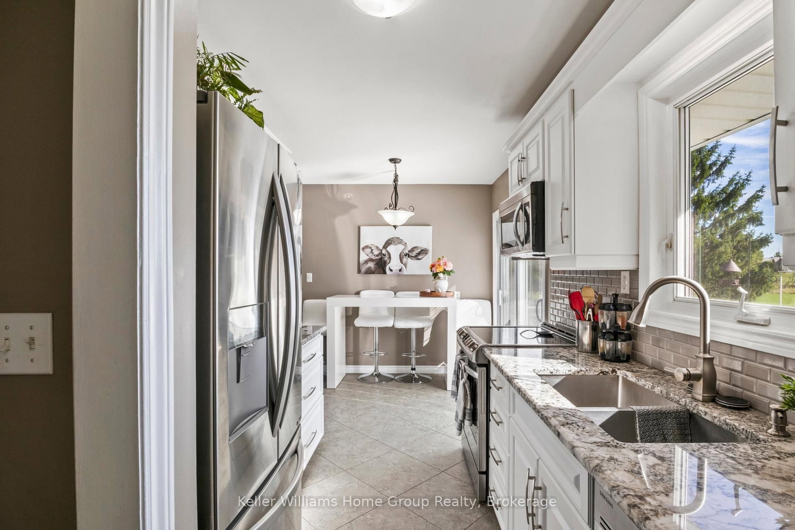 Listing Image 15