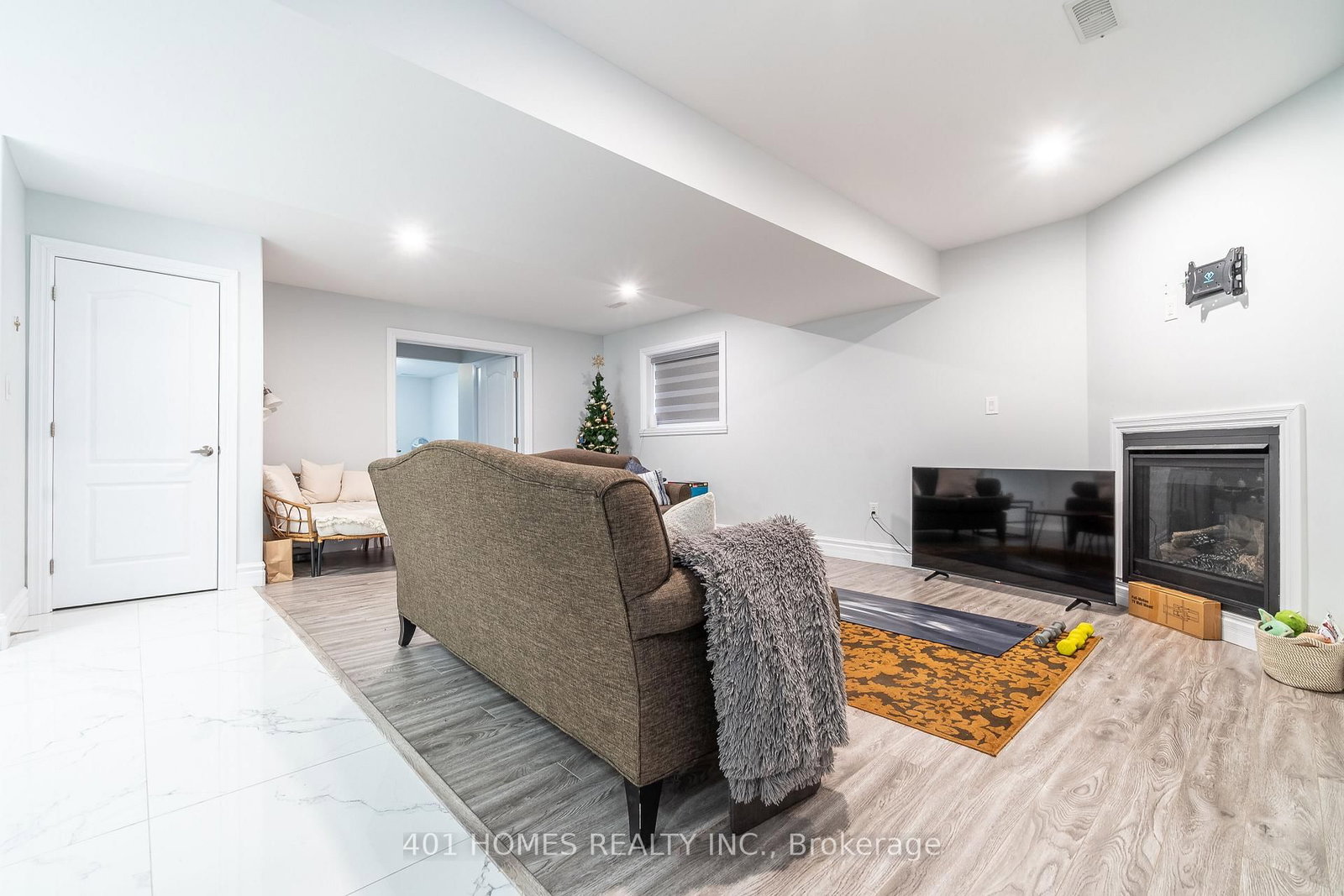 Listing Image 23