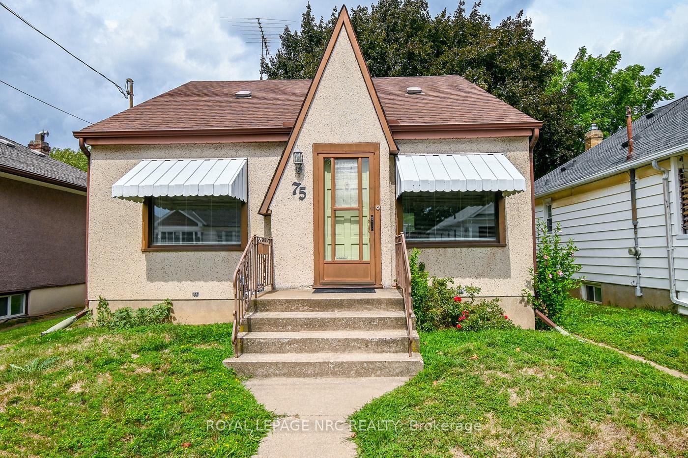 Listing photo 2