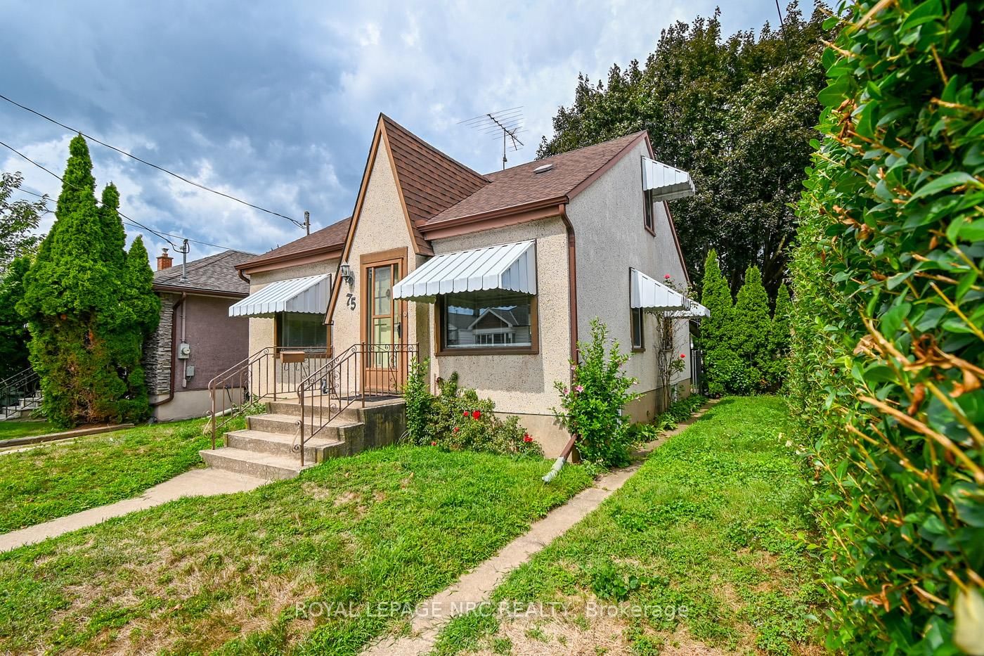 Listing photo 3