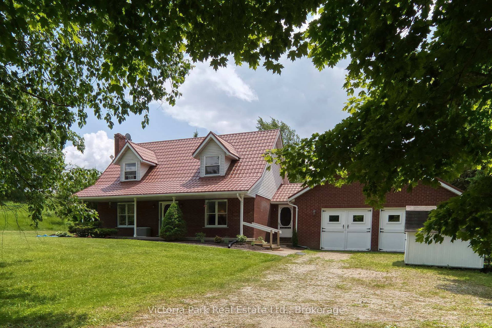 Listing Image 4