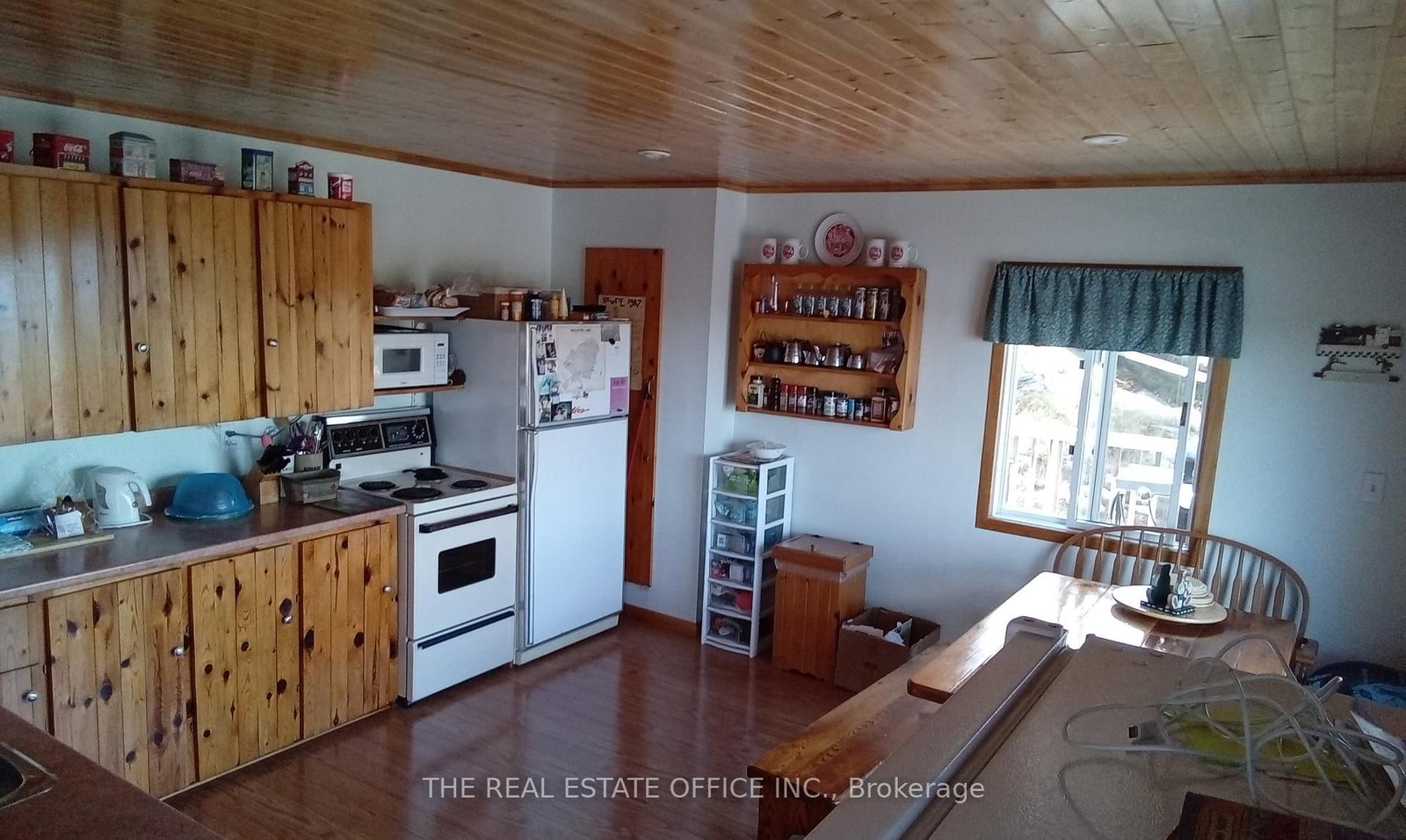 Listing Image 8