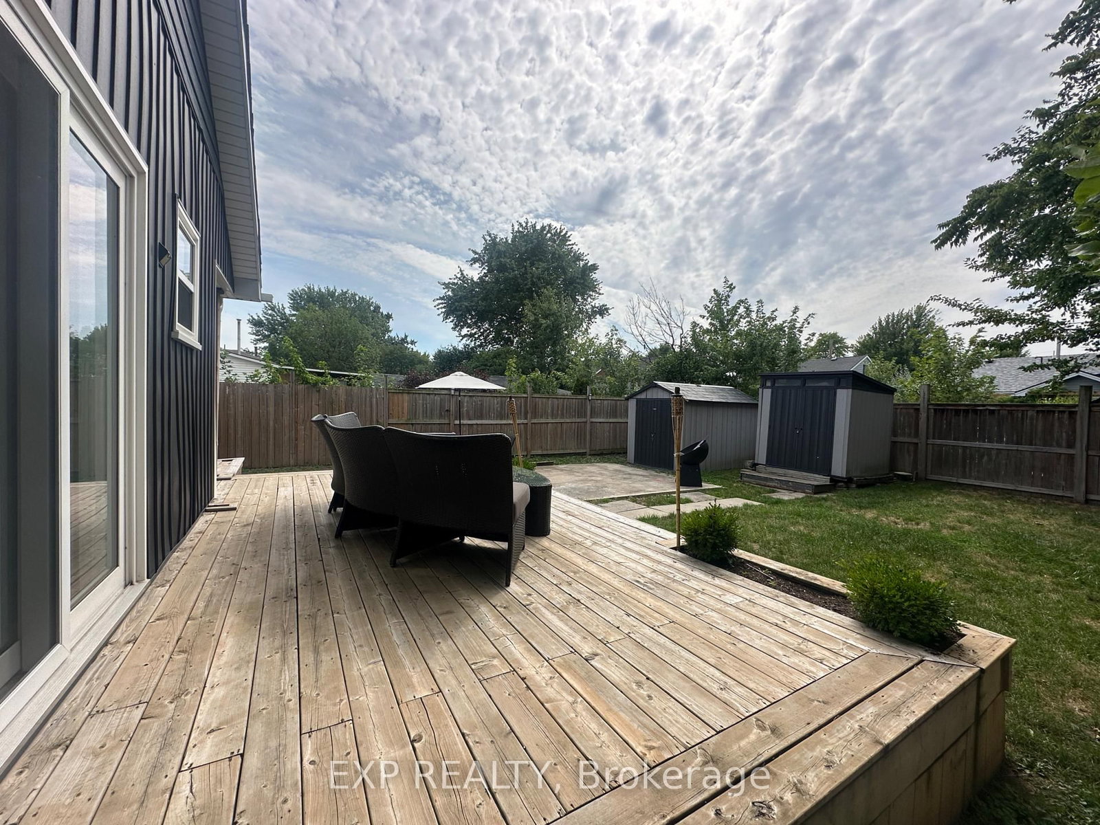 Listing Image 21