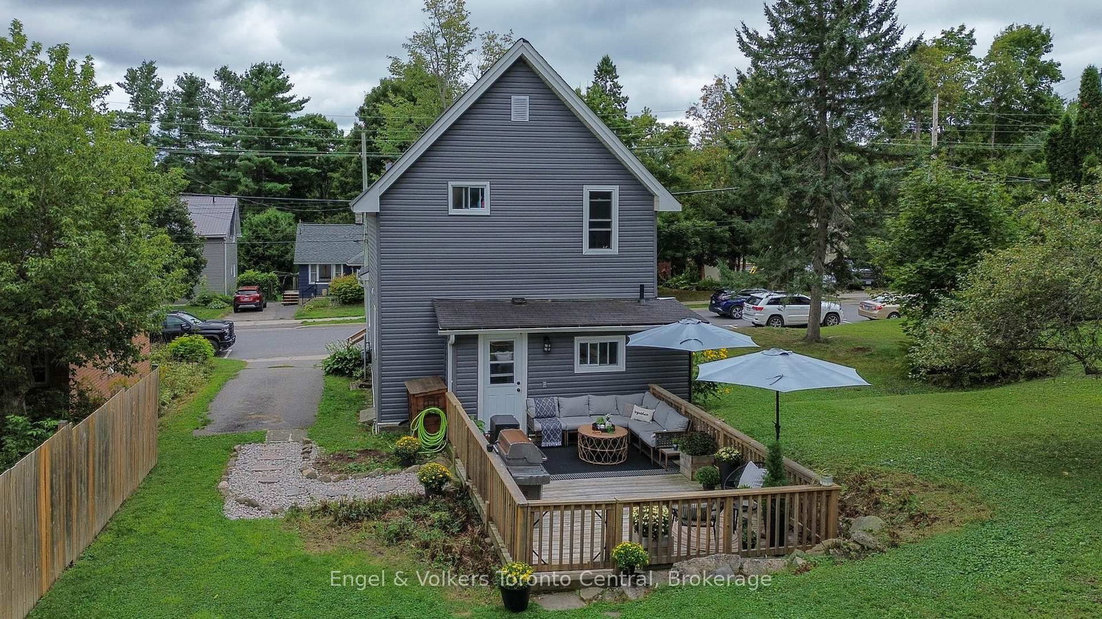 Listing Image 44