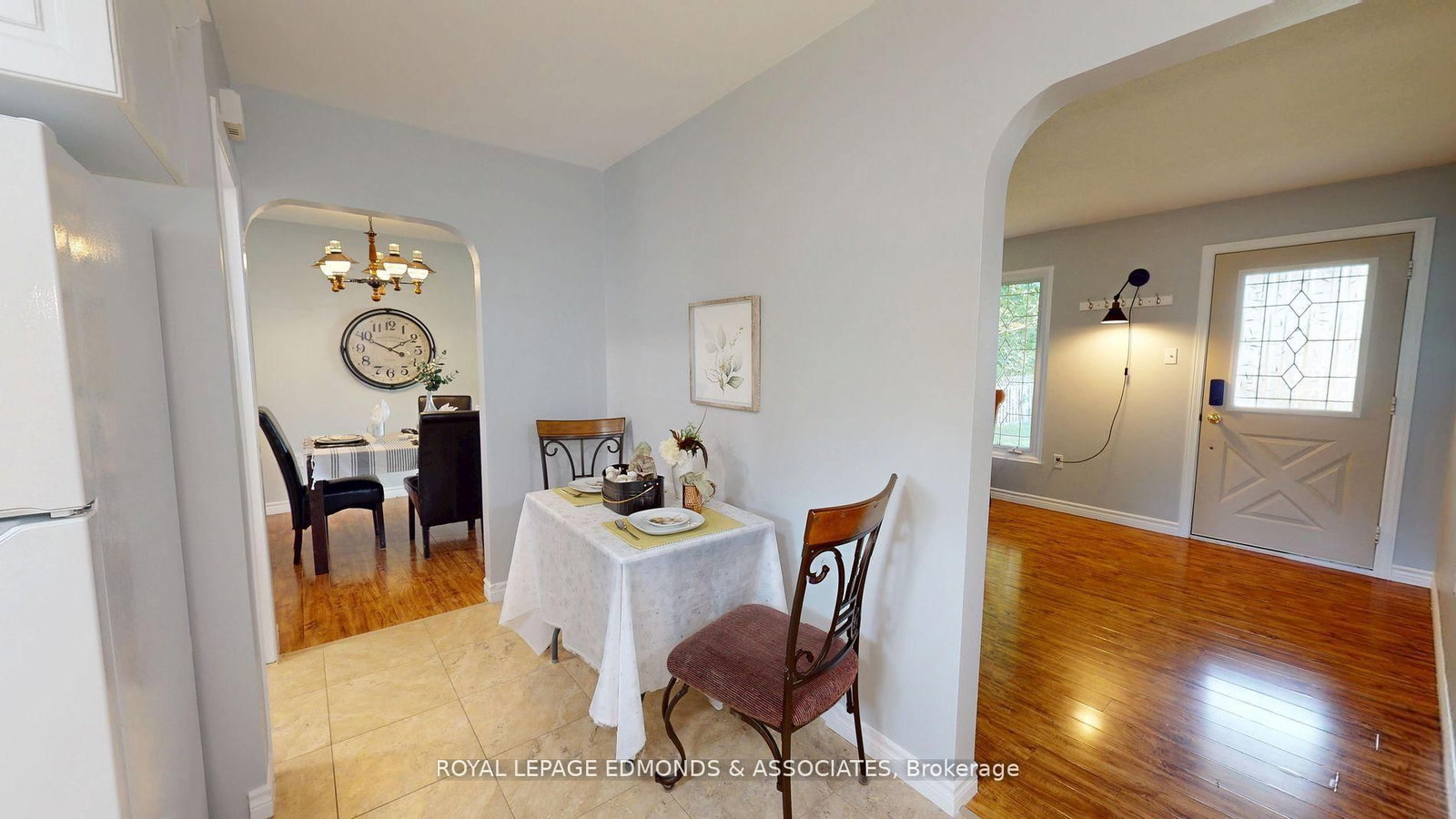 Listing Image 12