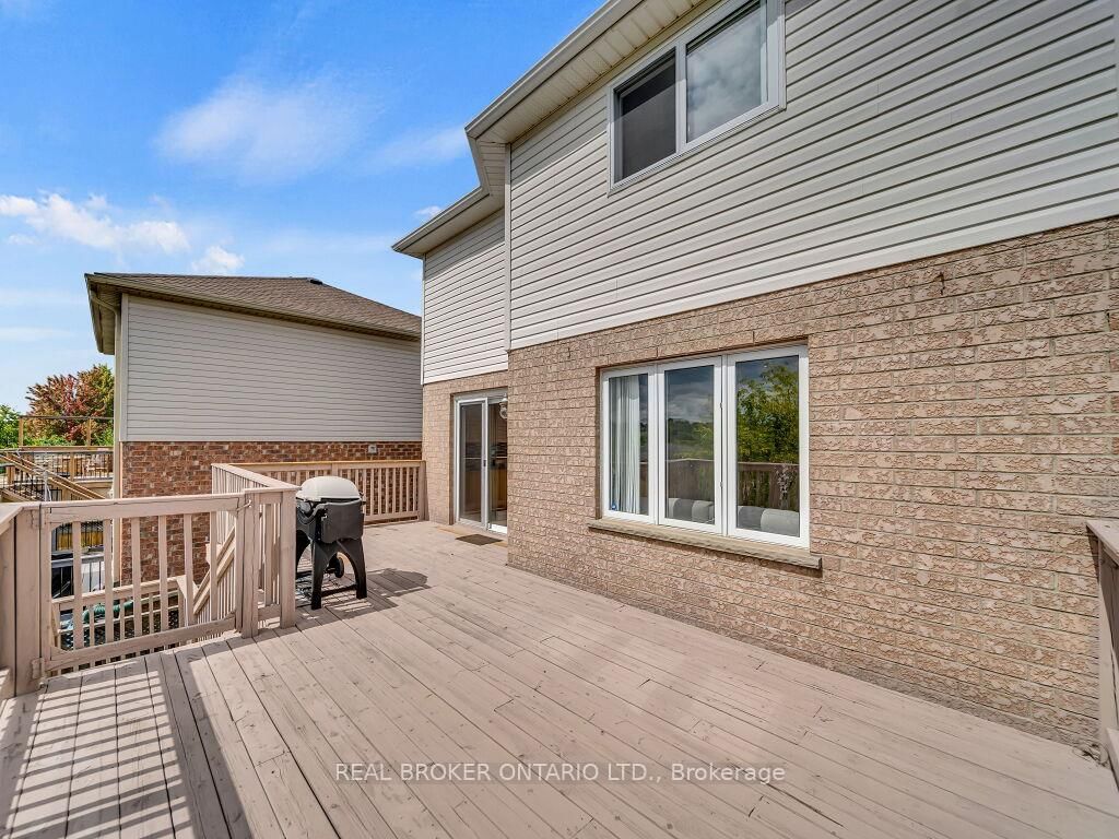 Listing Image 45