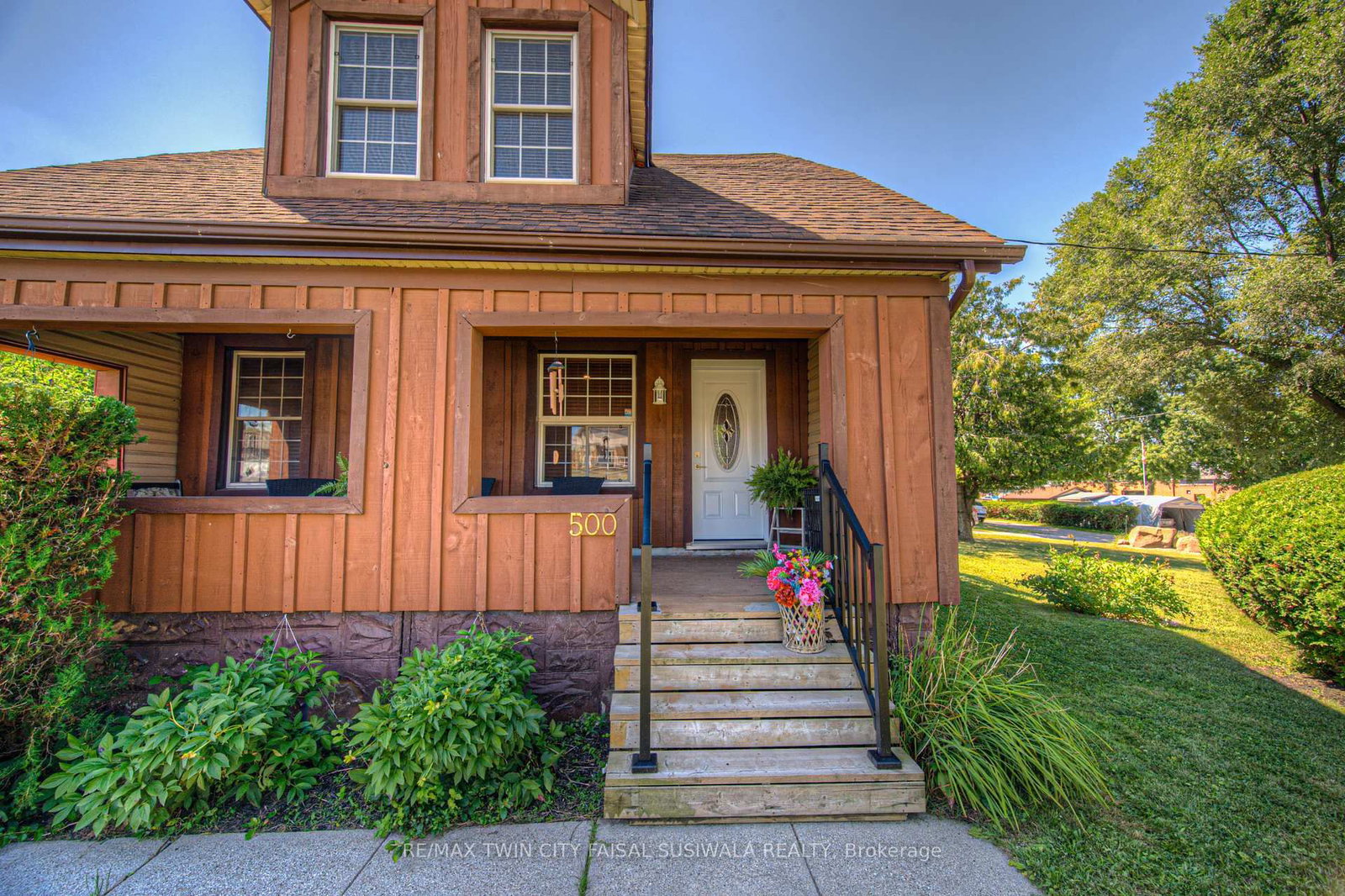 Listing Image 3