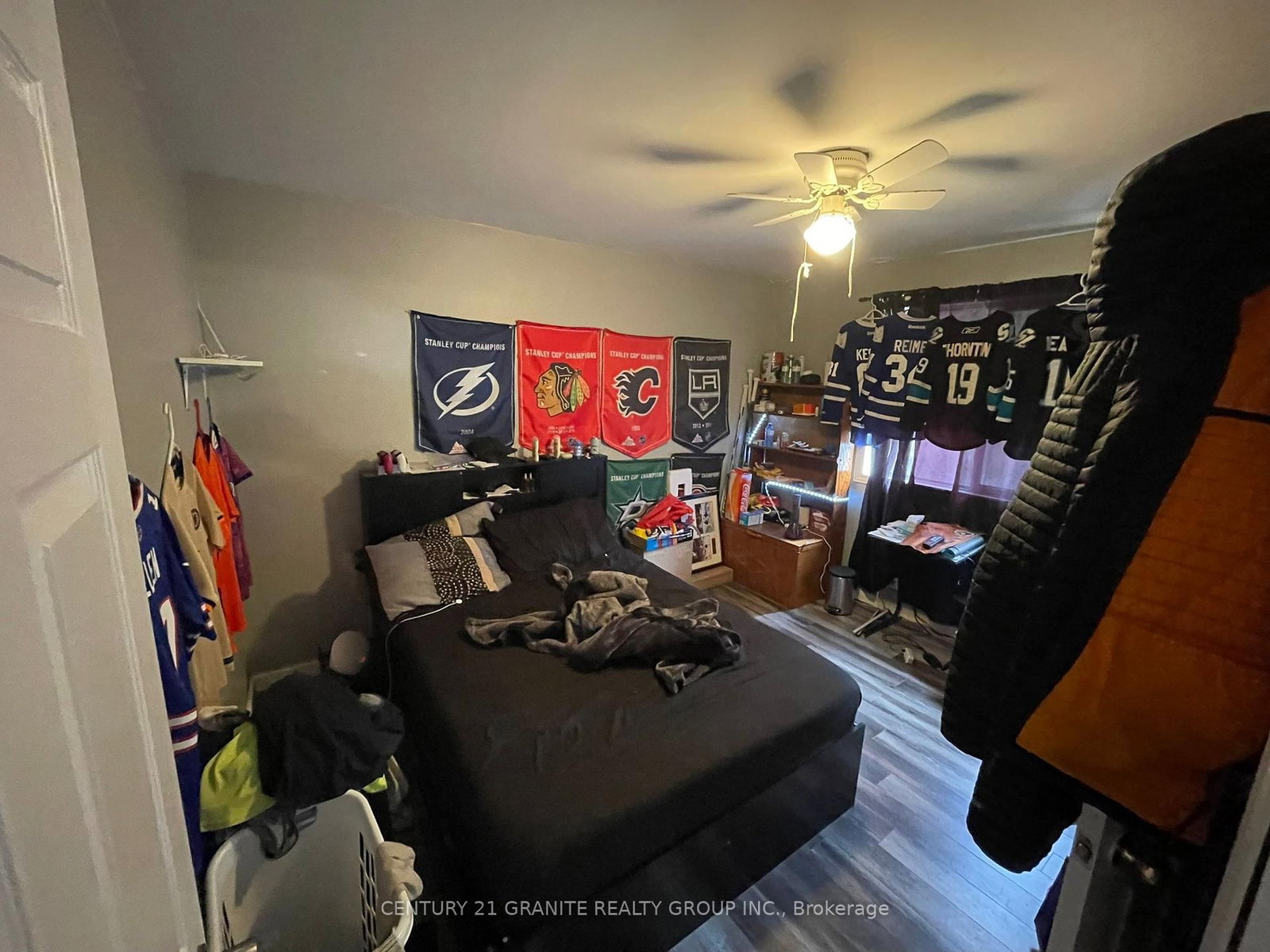 Listing Image 21