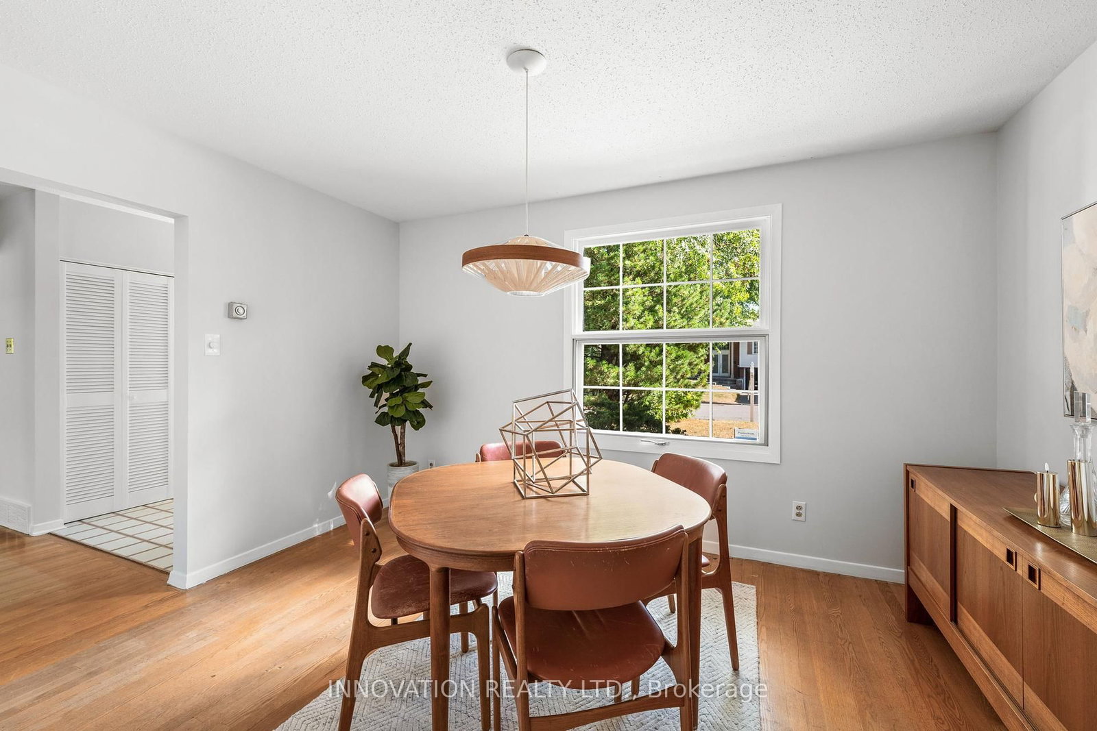 Detached House sold at 1867 Dorset Drive, Ottawa, Ontario, K1H 5T9 - Playfair Park - MLS: X12371652