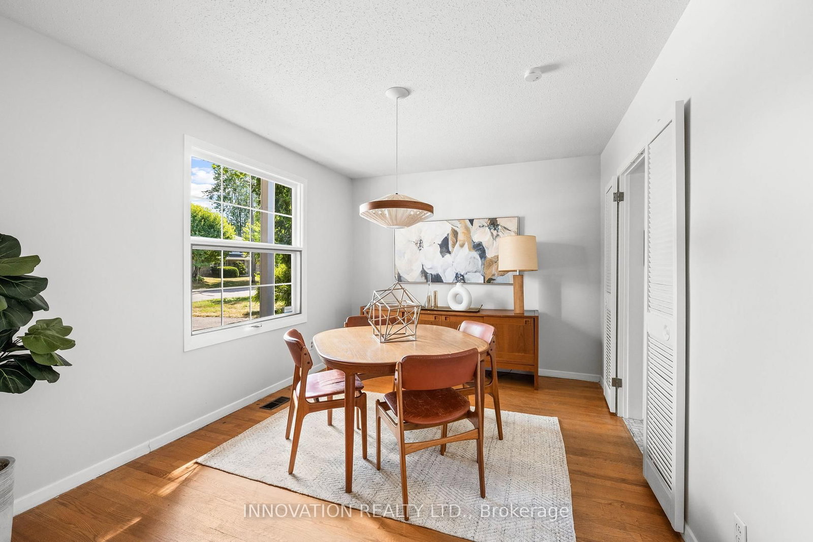 Detached House sold at 1867 Dorset Drive, Ottawa, Ontario, K1H 5T9 - Playfair Park - MLS: X12371652
