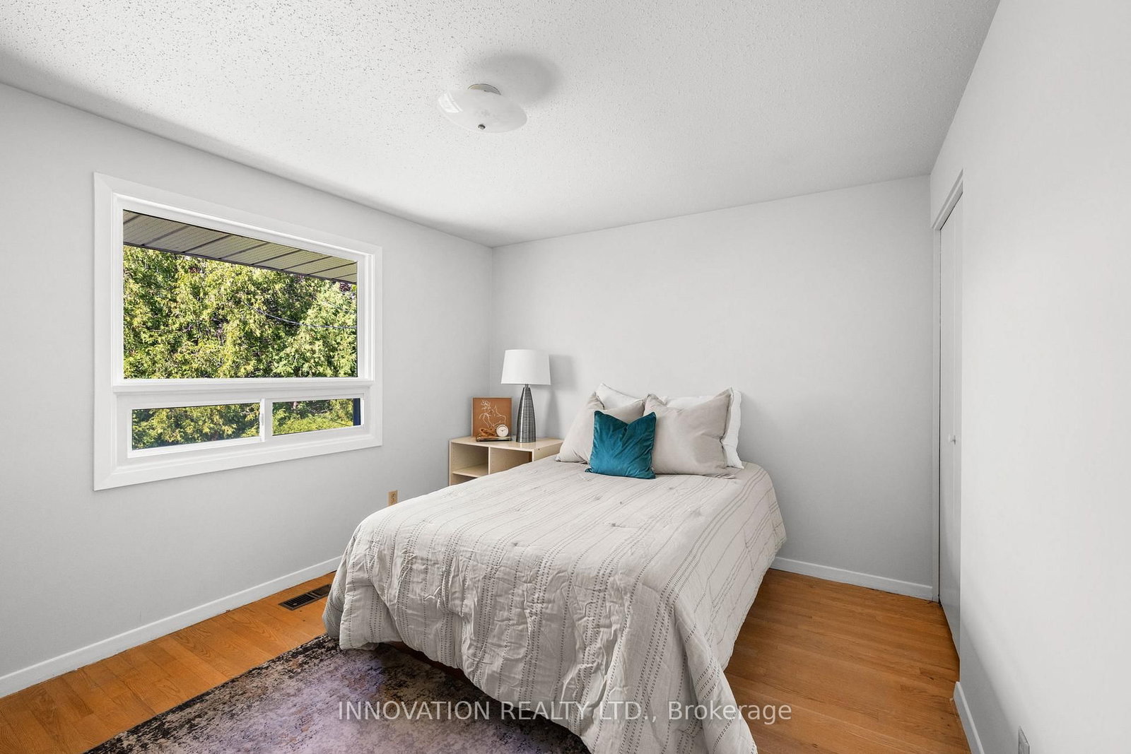 Detached House sold at 1867 Dorset Drive, Ottawa, Ontario, K1H 5T9 - Playfair Park - MLS: X12371652