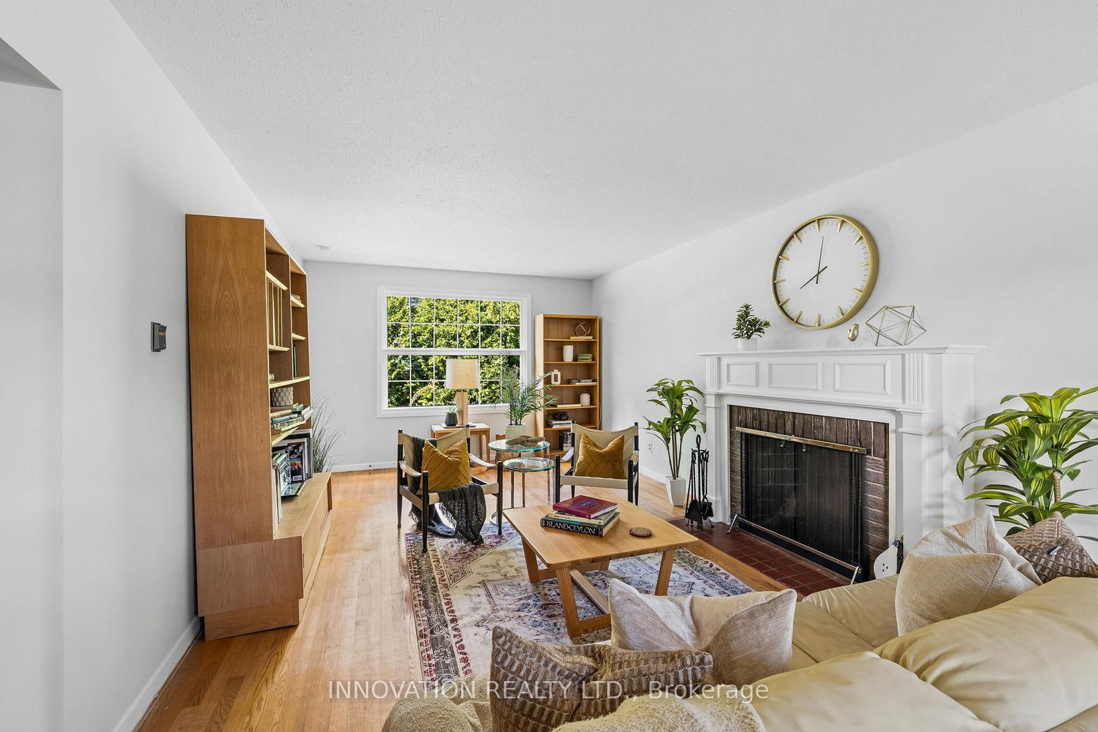 Listing Image 6