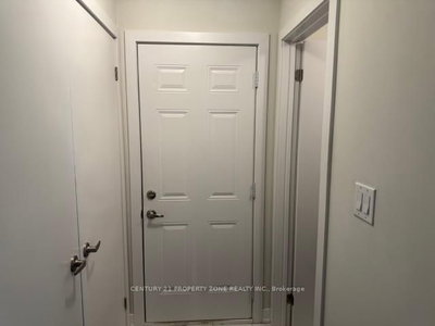 Unit 64 — 590 North Service Road — photo 6