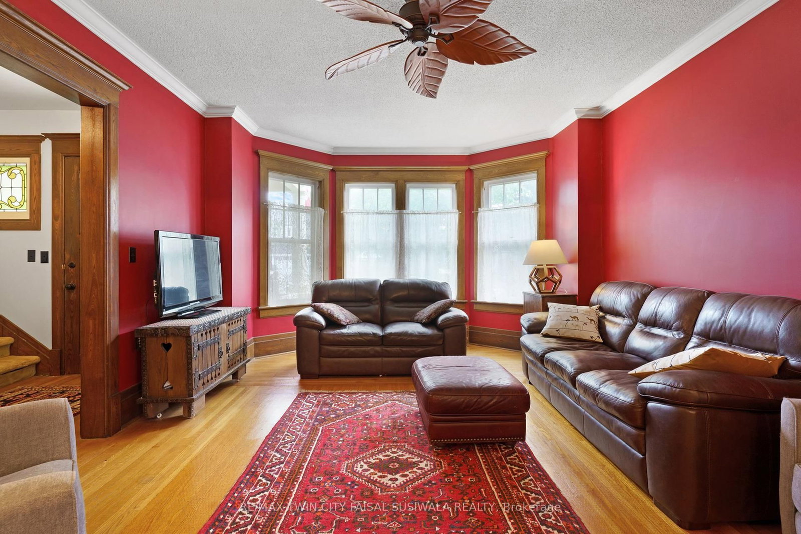 Listing Image 16