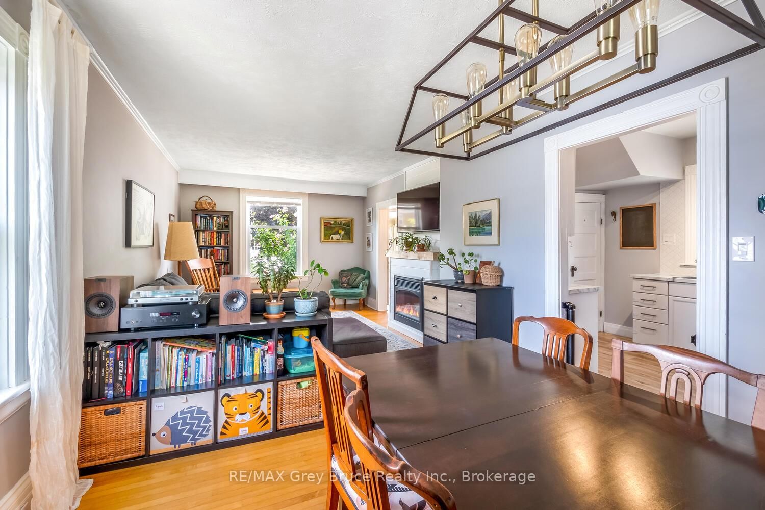 Listing Image 14