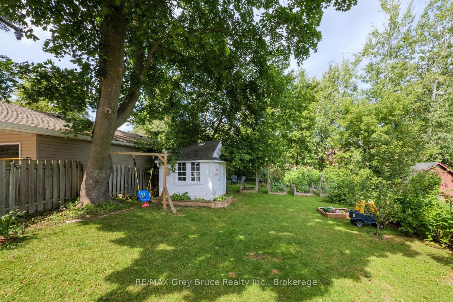 Listing Image 38