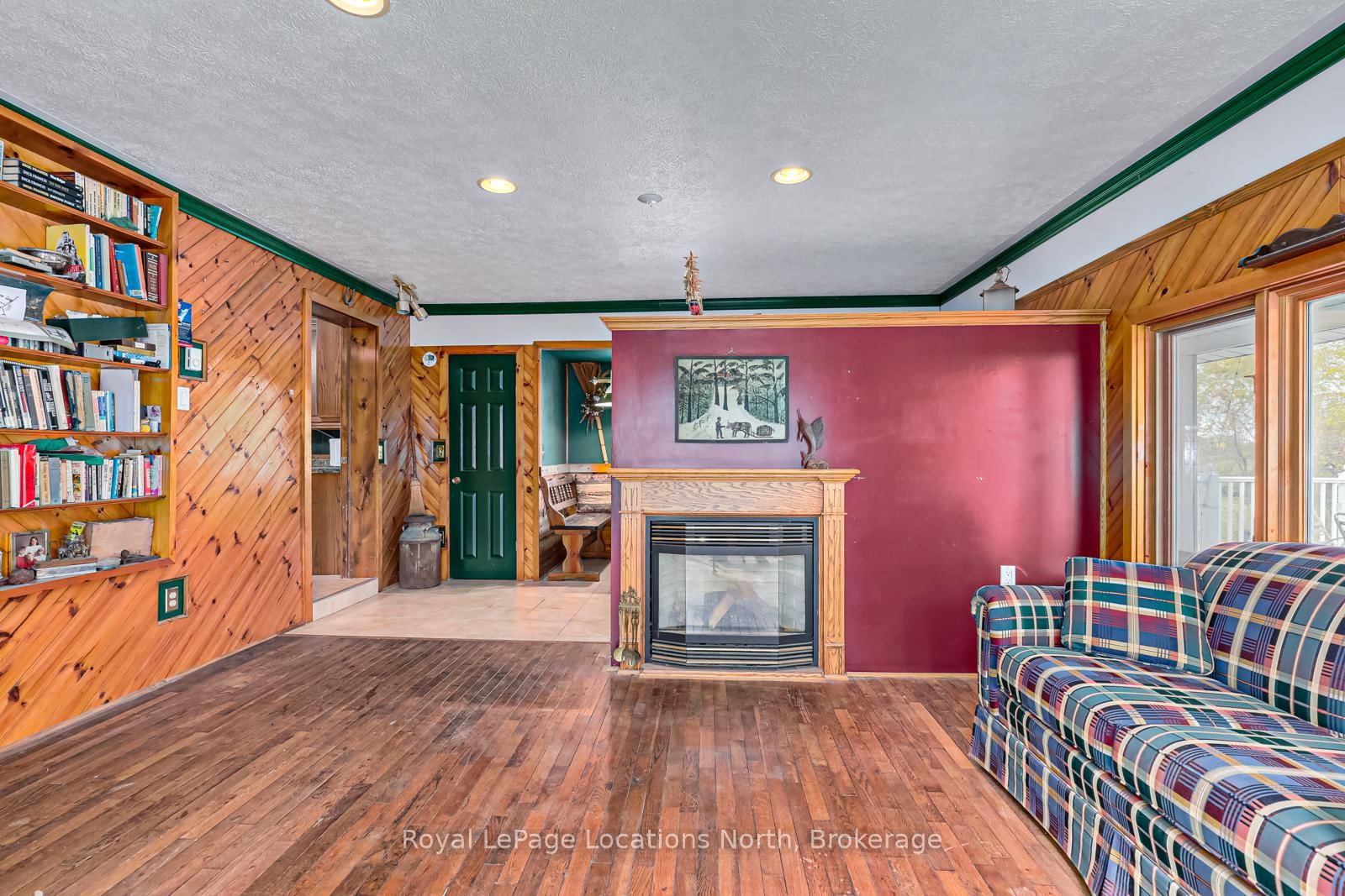Listing Image 32