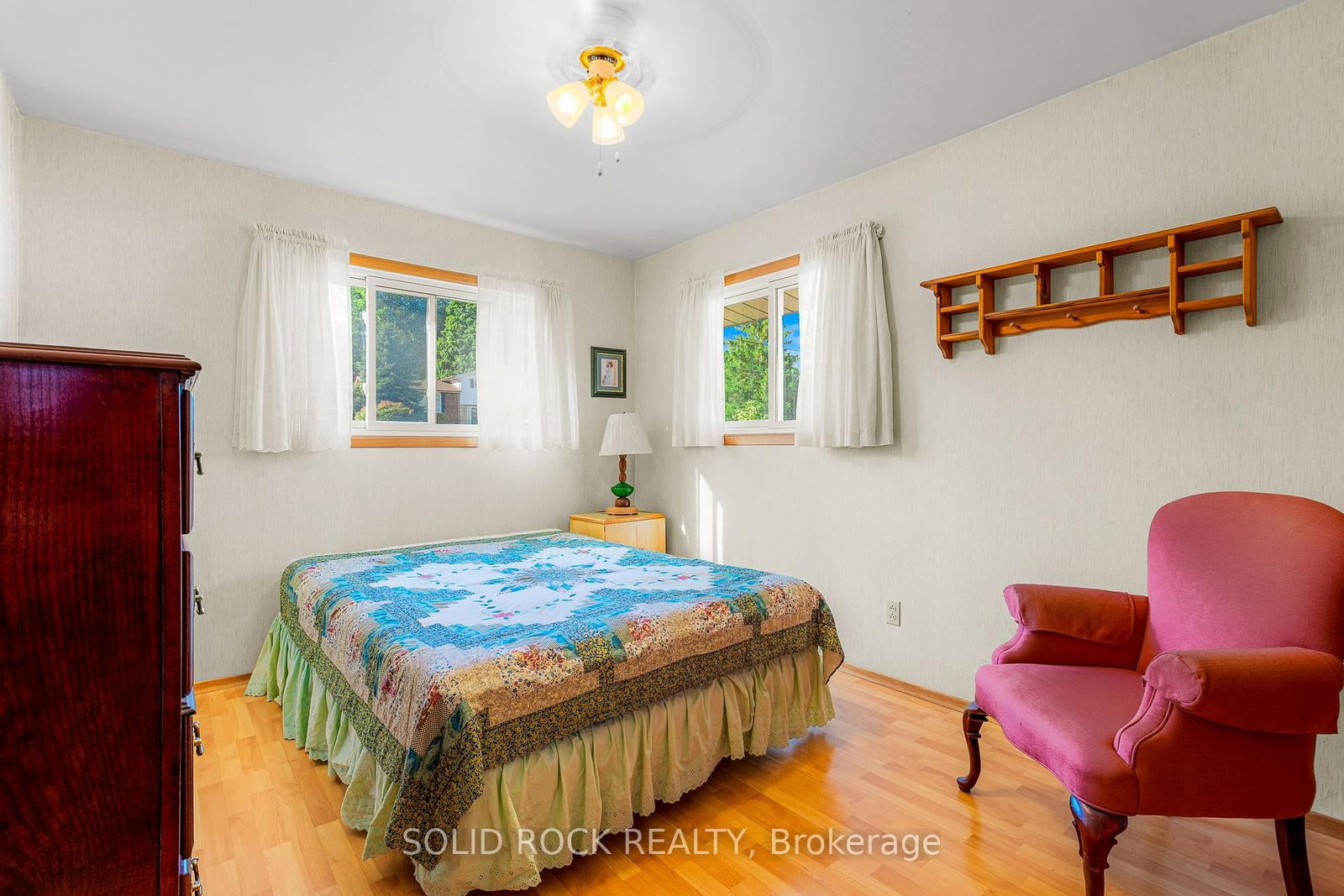 Listing Image 20