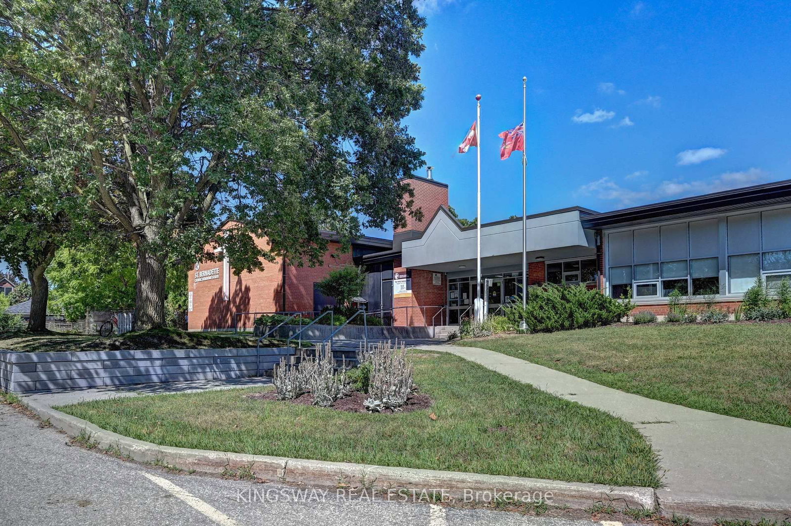 Listing Image 36