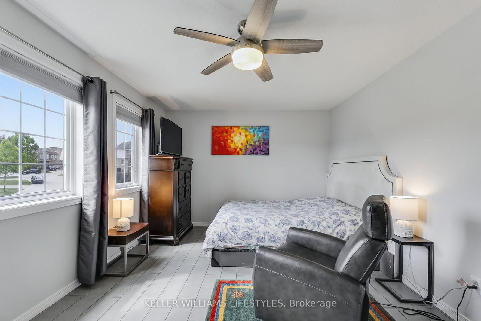 Listing Image 16
