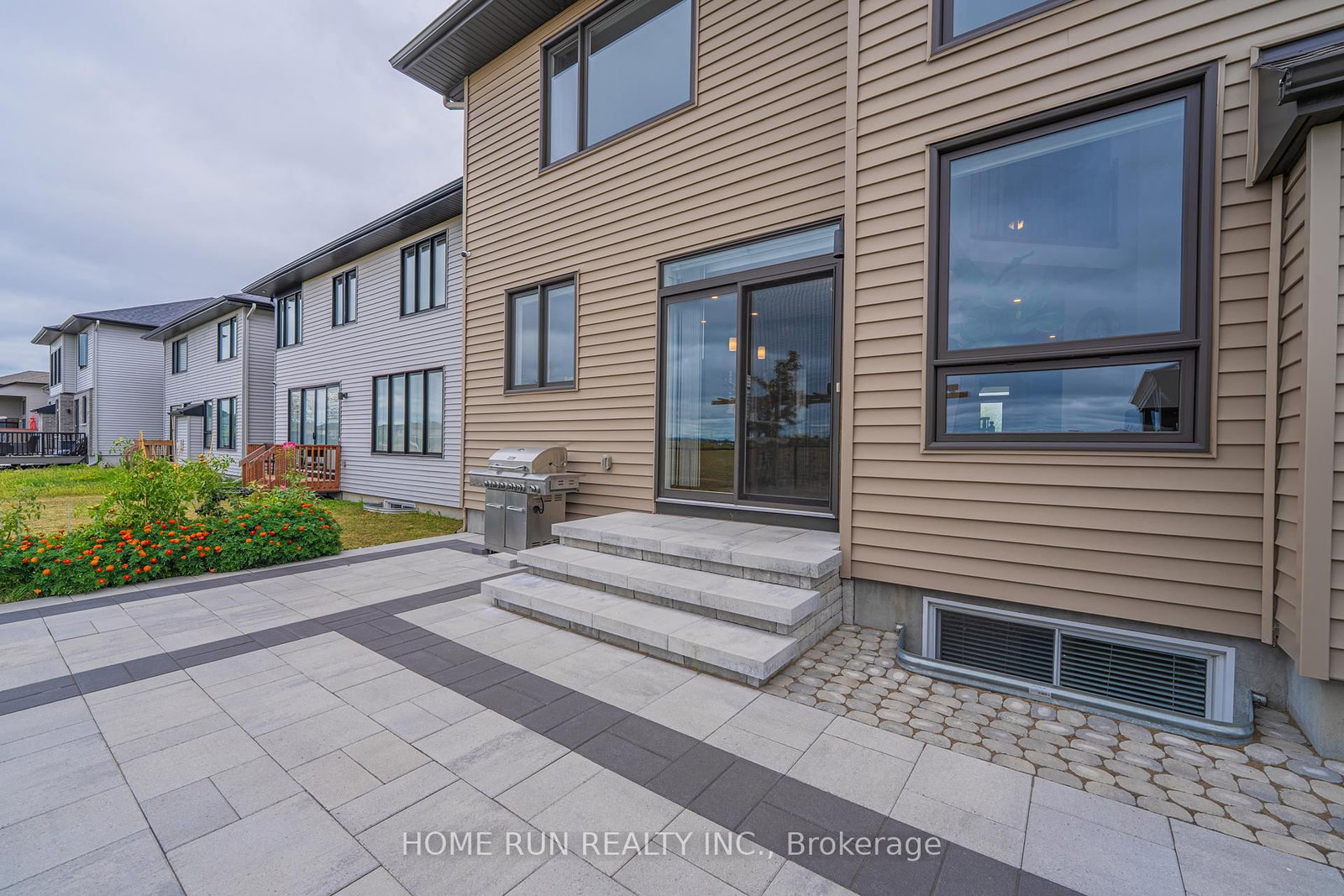 Listing Image 48