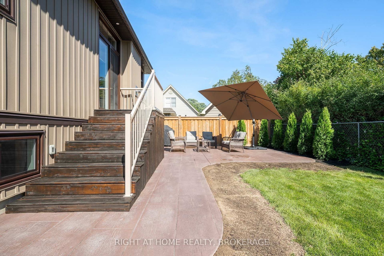 Listing Image 12