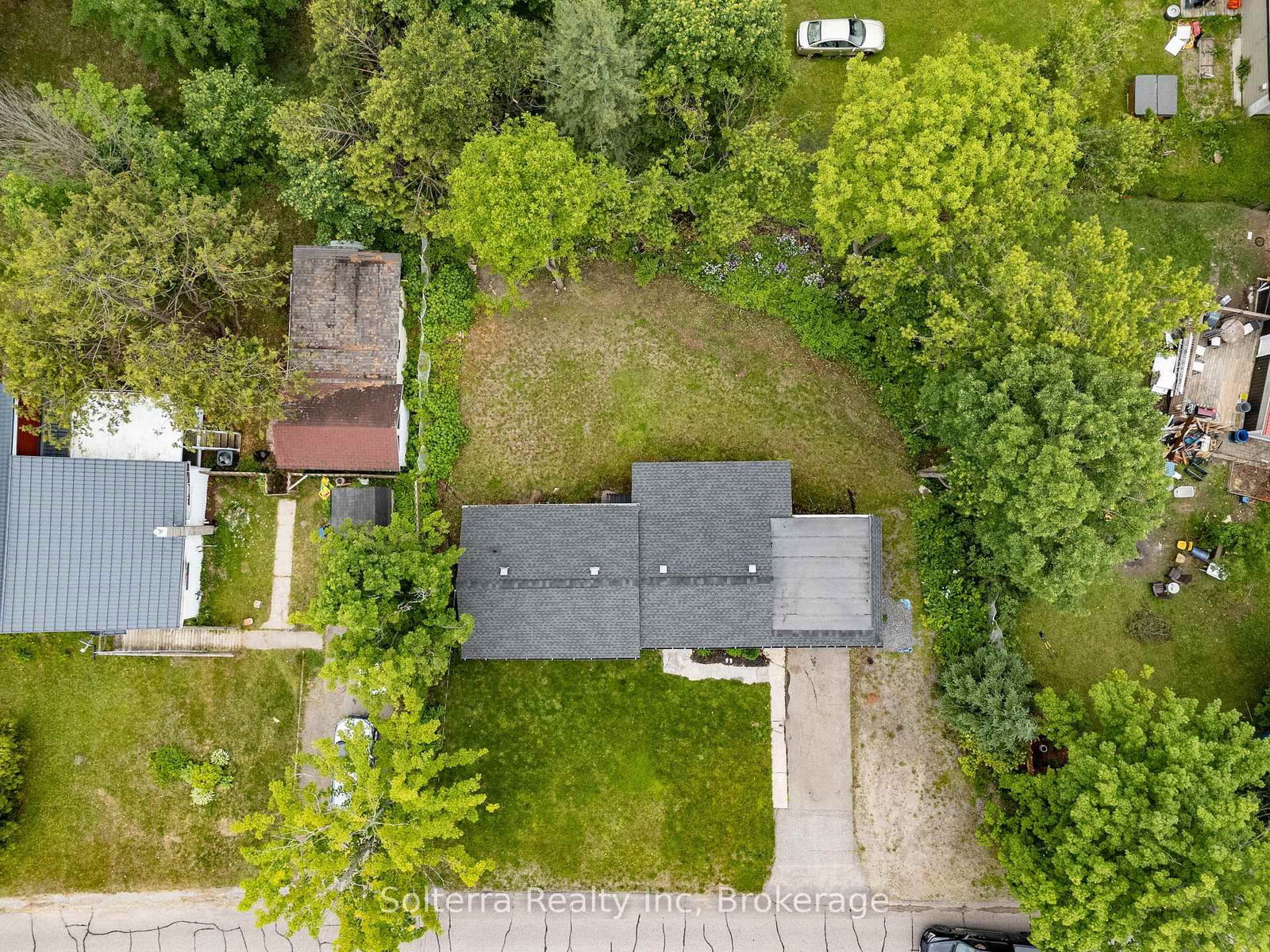 Listing Image 3