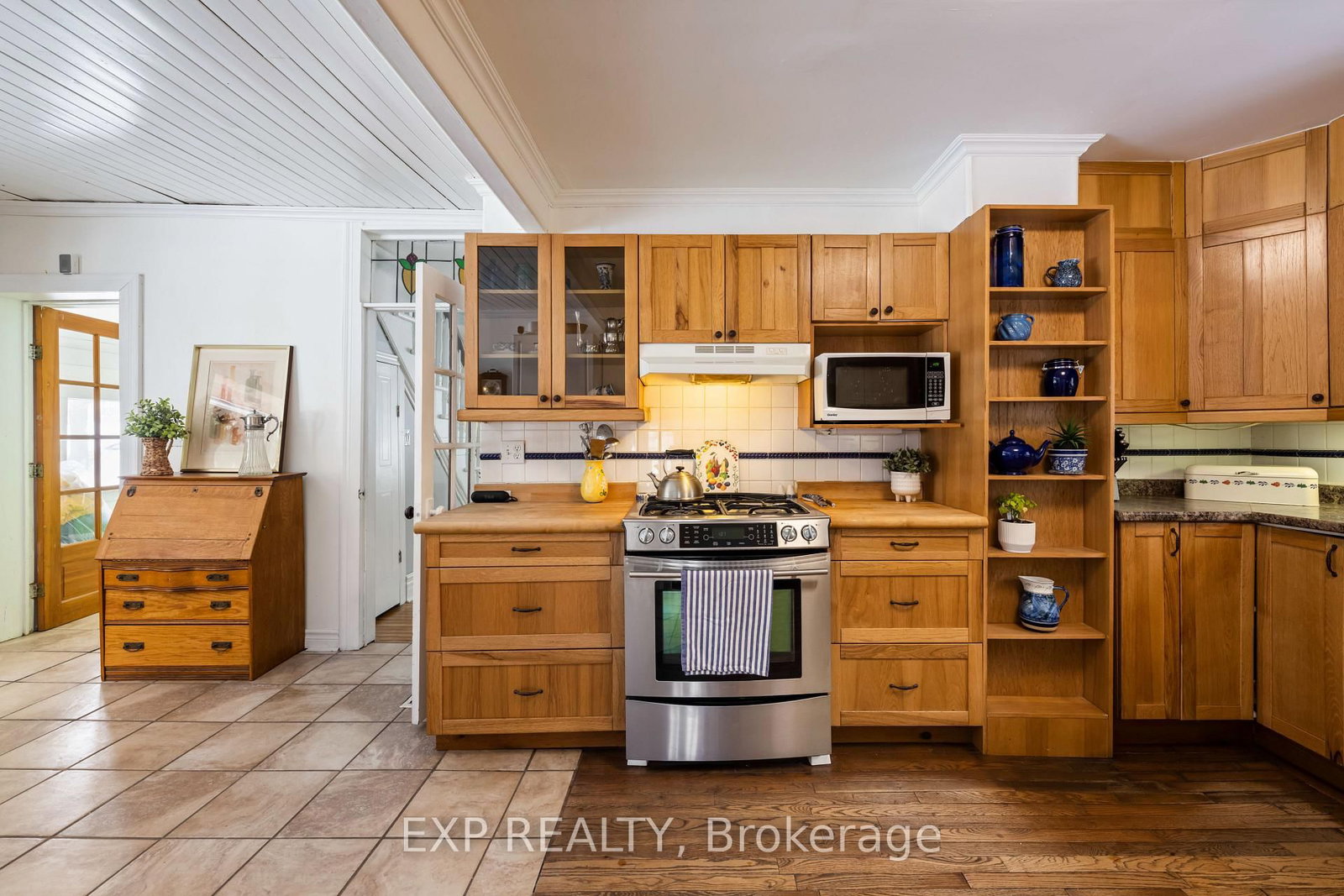 Listing Image 12