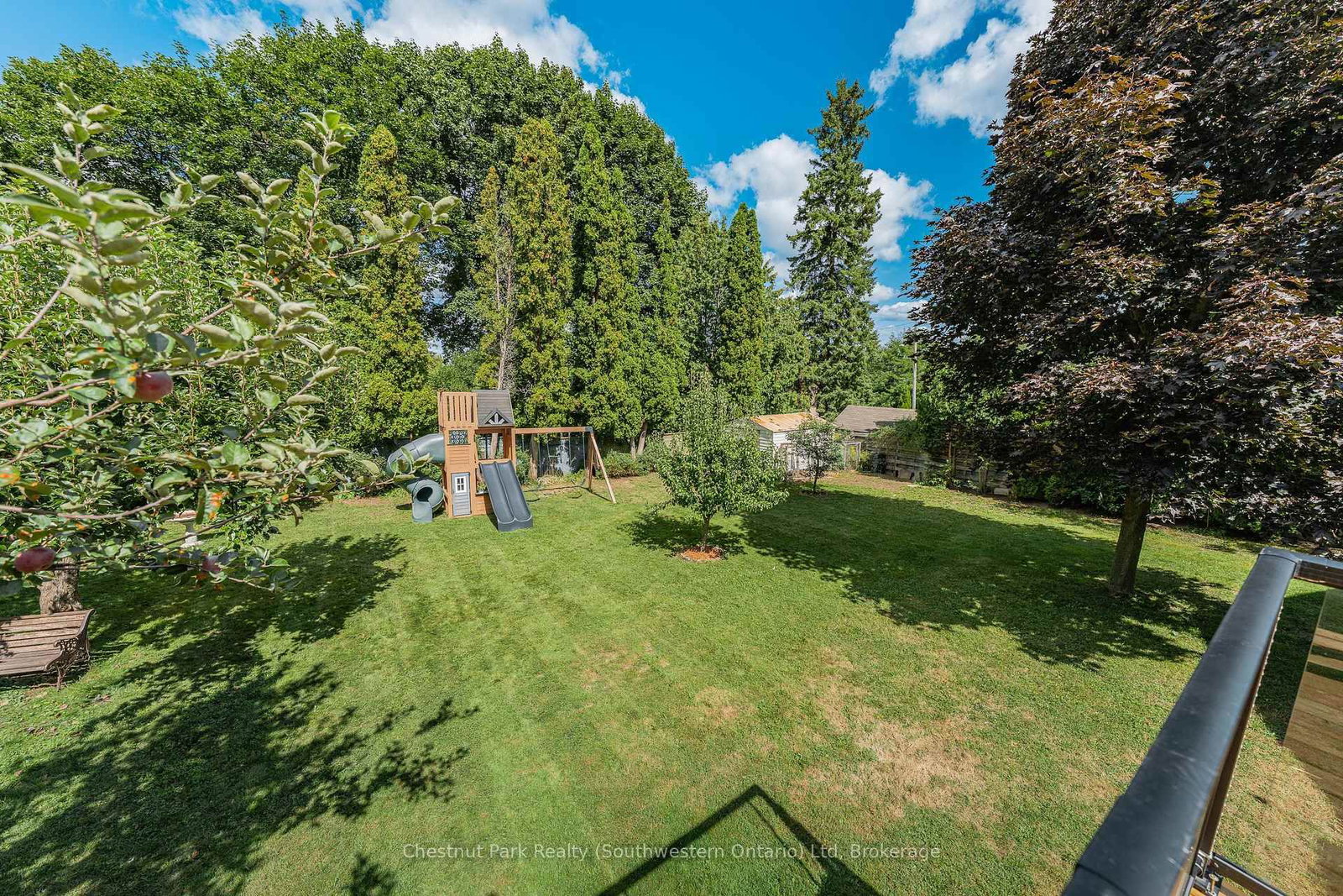Listing Image 10