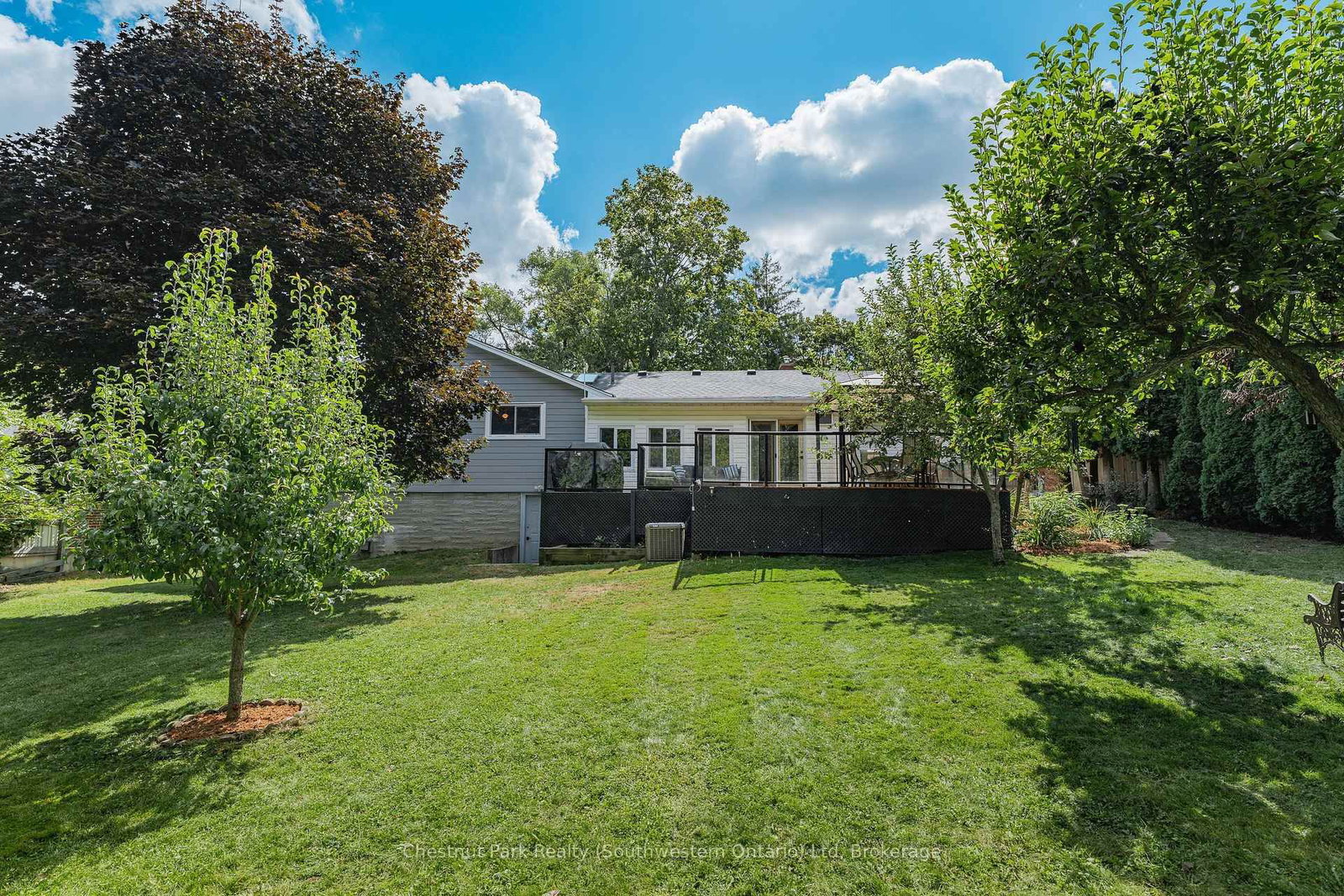 Listing Image 17