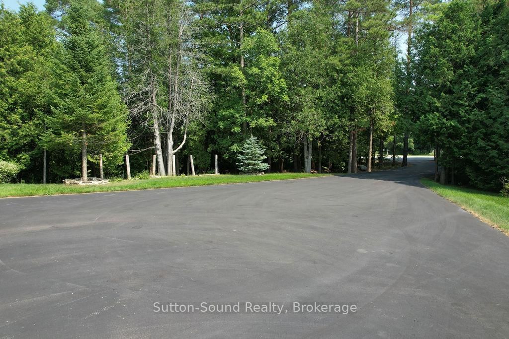 318760 Grey Road 1