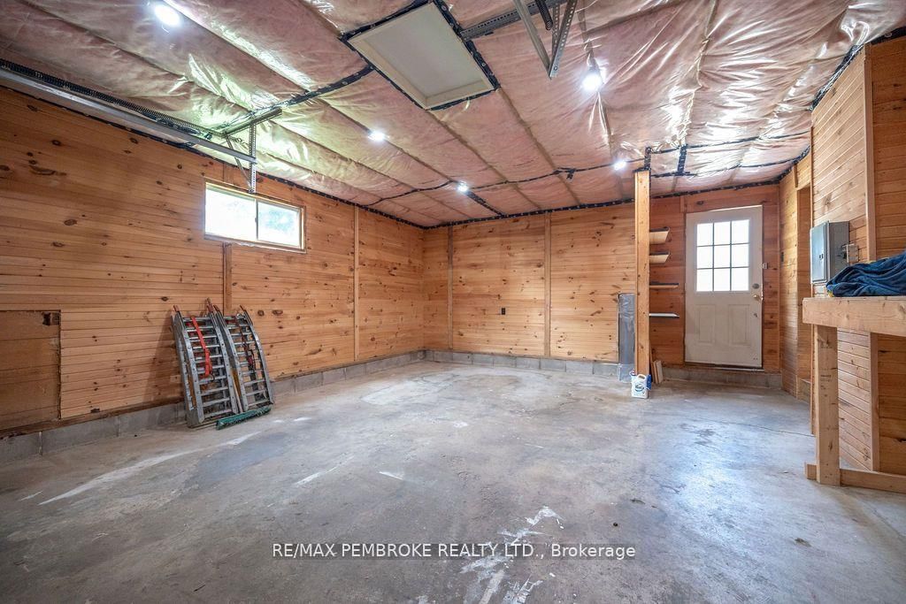 Listing Image 46